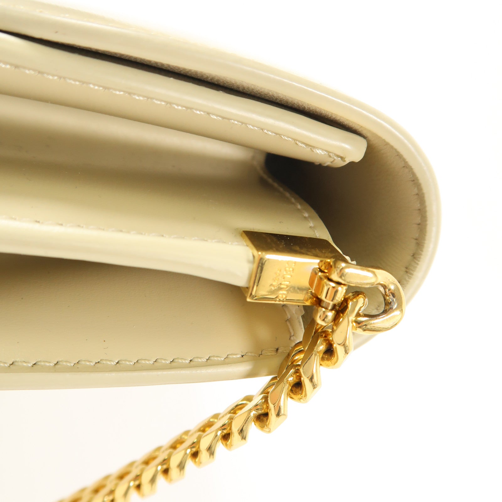 CELINE 牛皮皮革Teen Triomphe In Shiny金扣鏈帶肩背袋