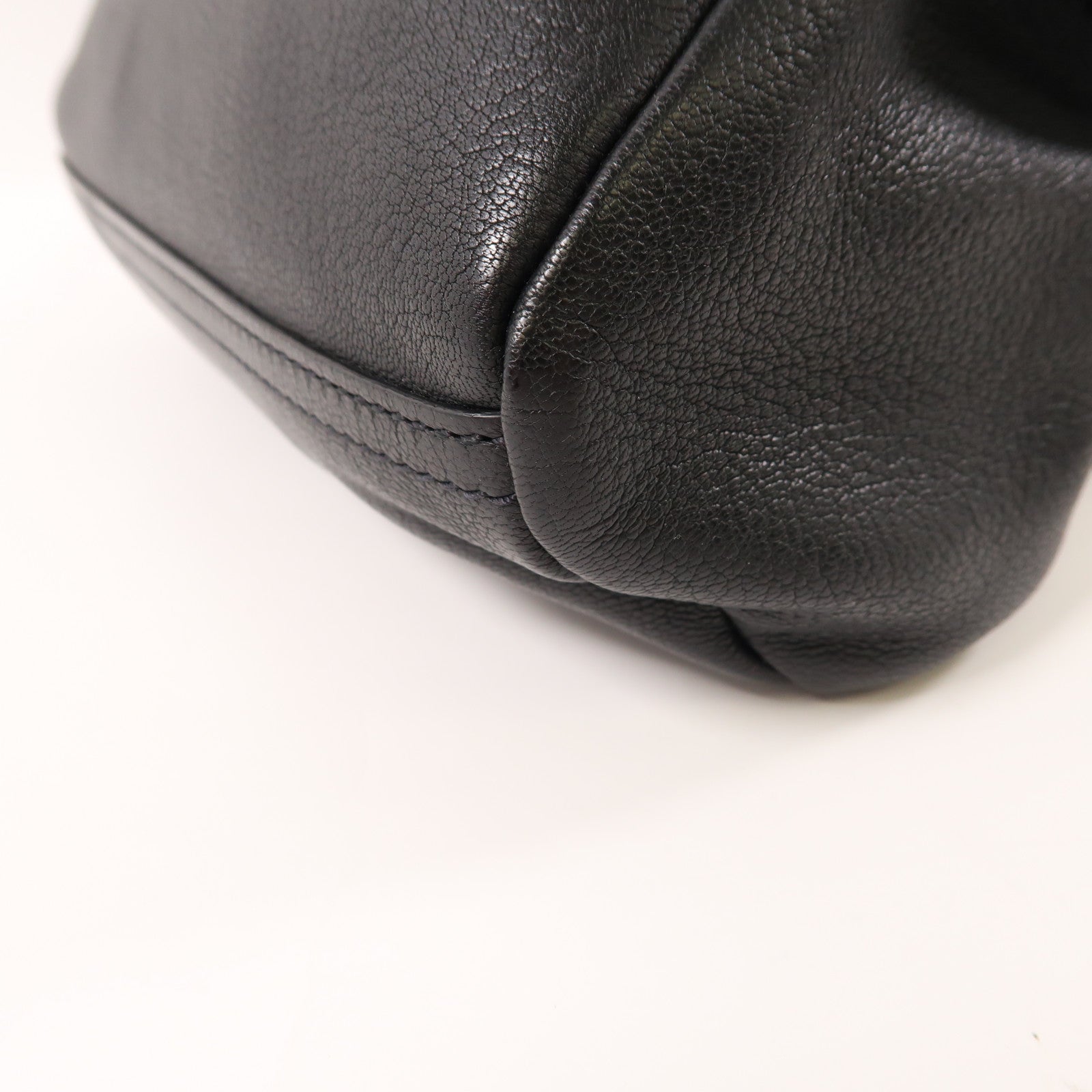 GIVENCHY 牛皮皮革Pandora Shoulder Bag銀扣肩背袋黑色