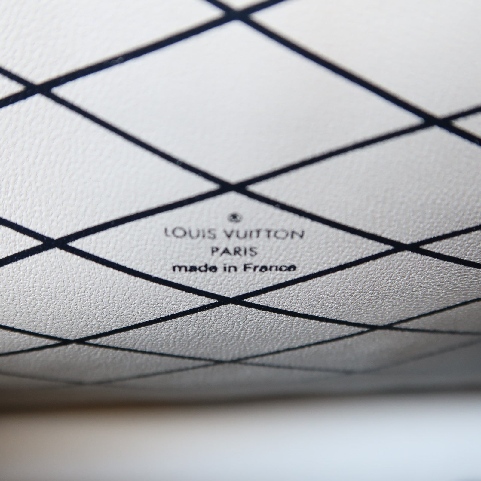 LOUIS VUITTON Monogram Reverse Trunk Clutch金扣肩背袋啡色
