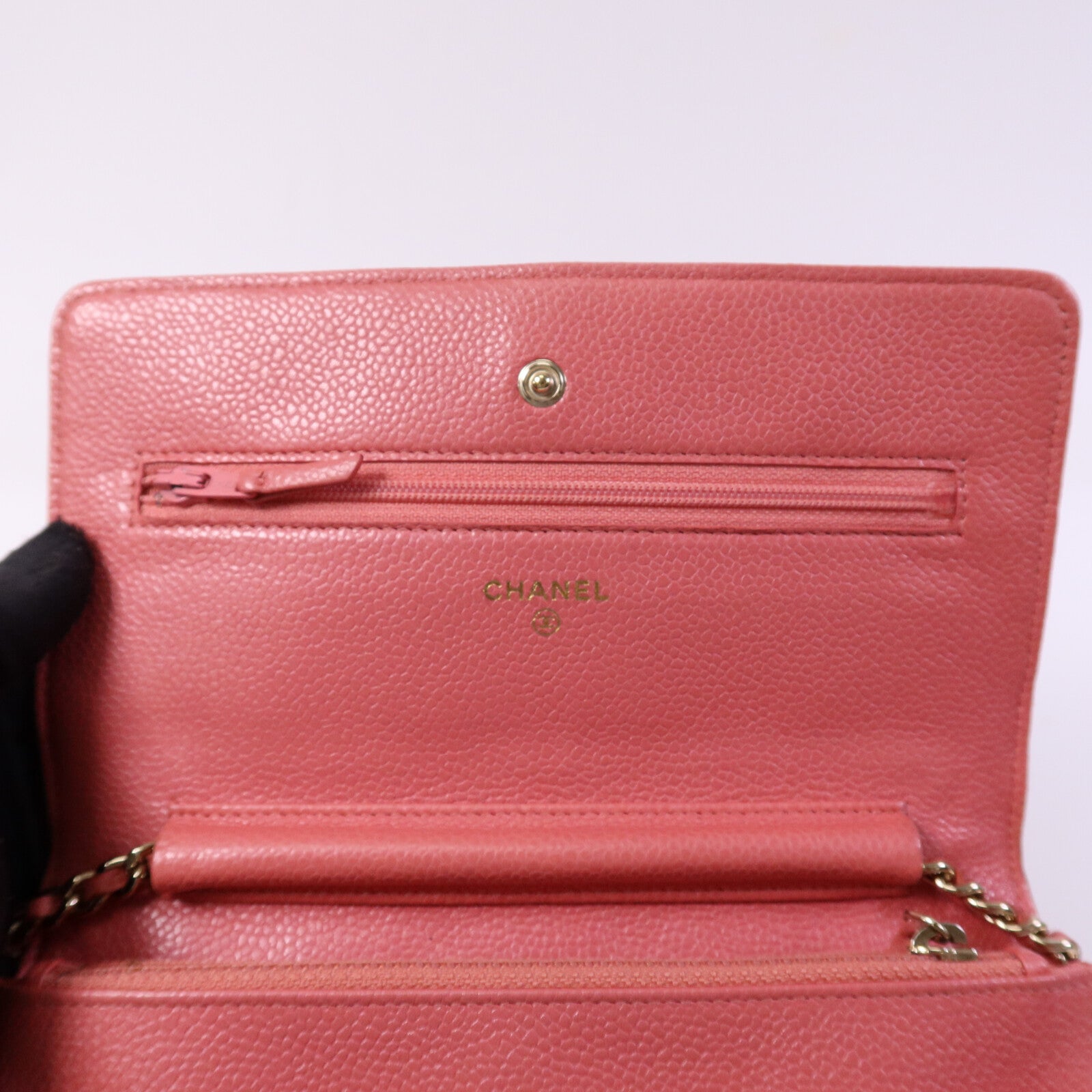CHANEL 牛皮皮革WOC Wallet On Chain金扣鏈帶肩背袋