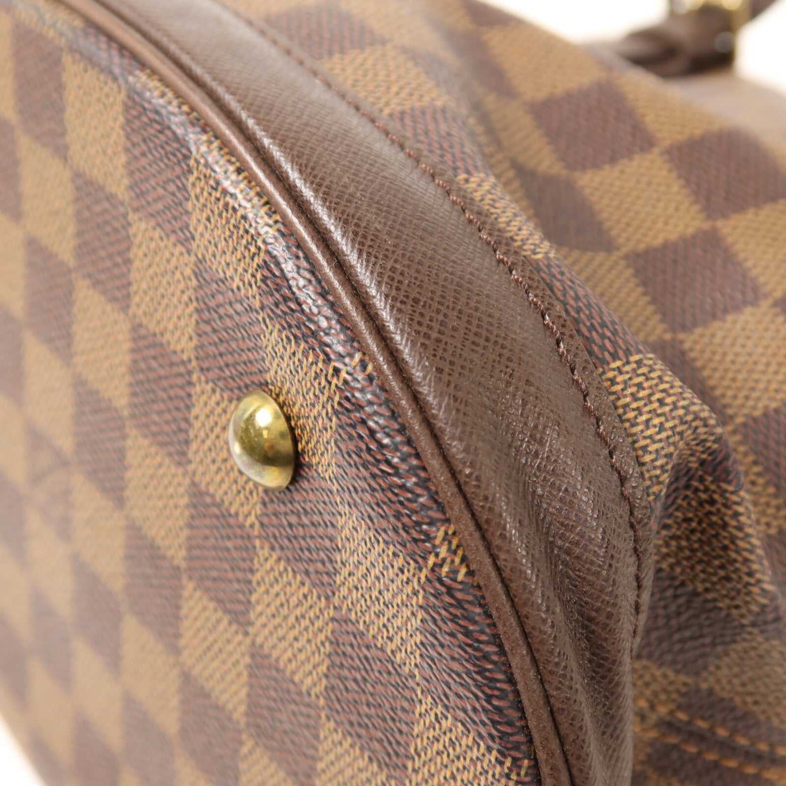 LOUIS VUITTON Damier Marais金扣肩背袋