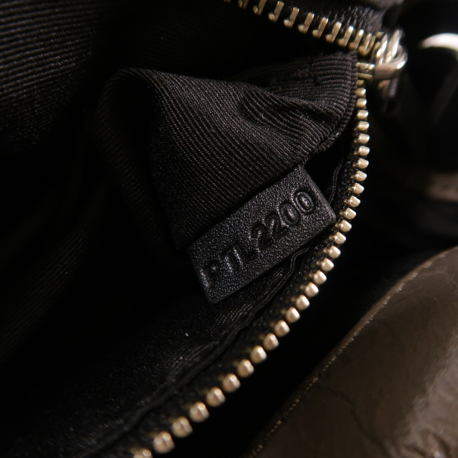 MARC BY MARC JACOBS 塗層帆布Shoulder Bag銀扣鏈帶肩背袋