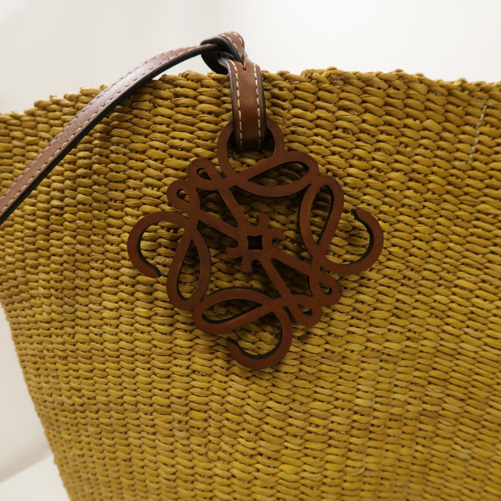 LOEWE 藤製Basket Bag手挽袋啡色