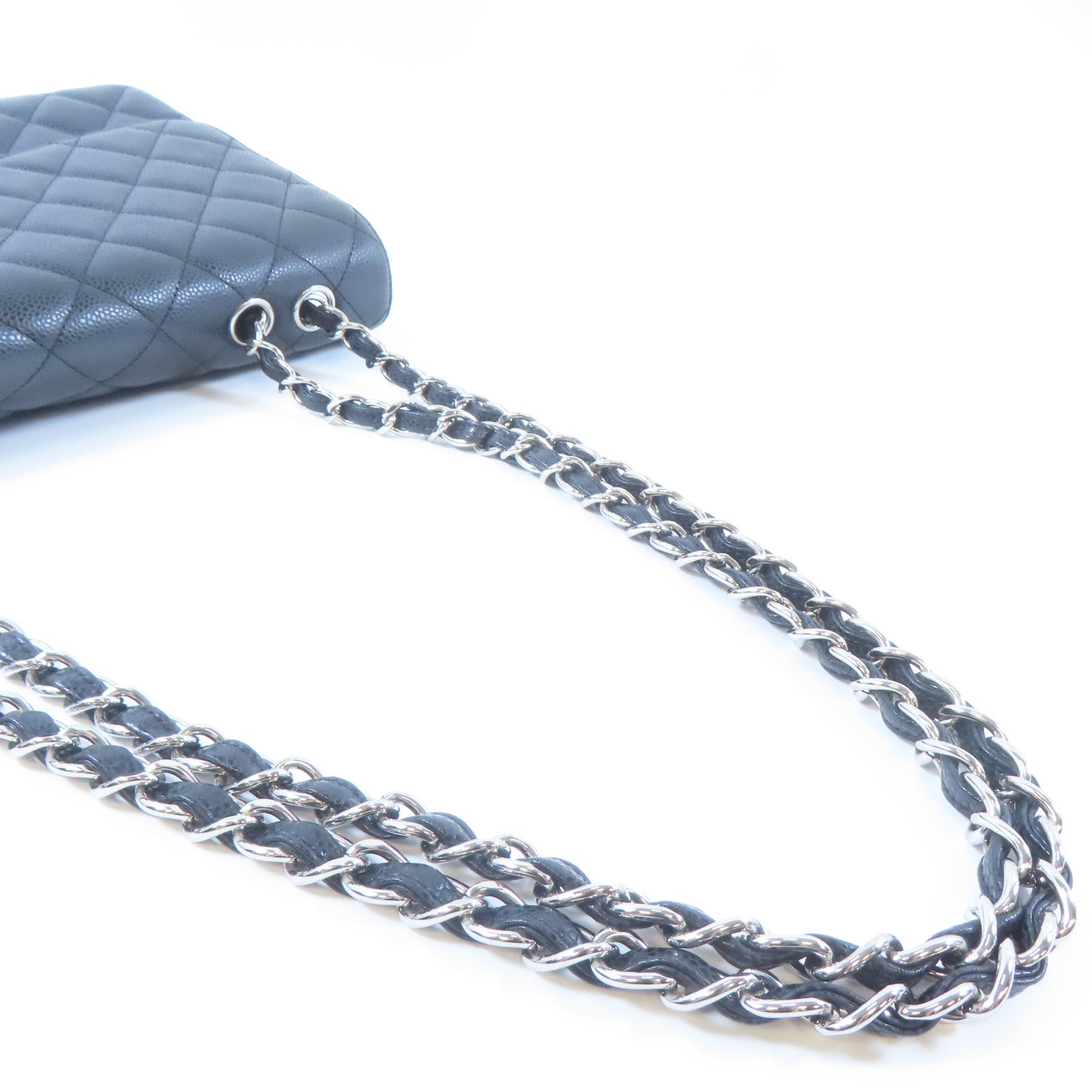 CHANEL 菱格Caviar皮革Chain Shoulder銀扣鏈帶肩背袋黑色