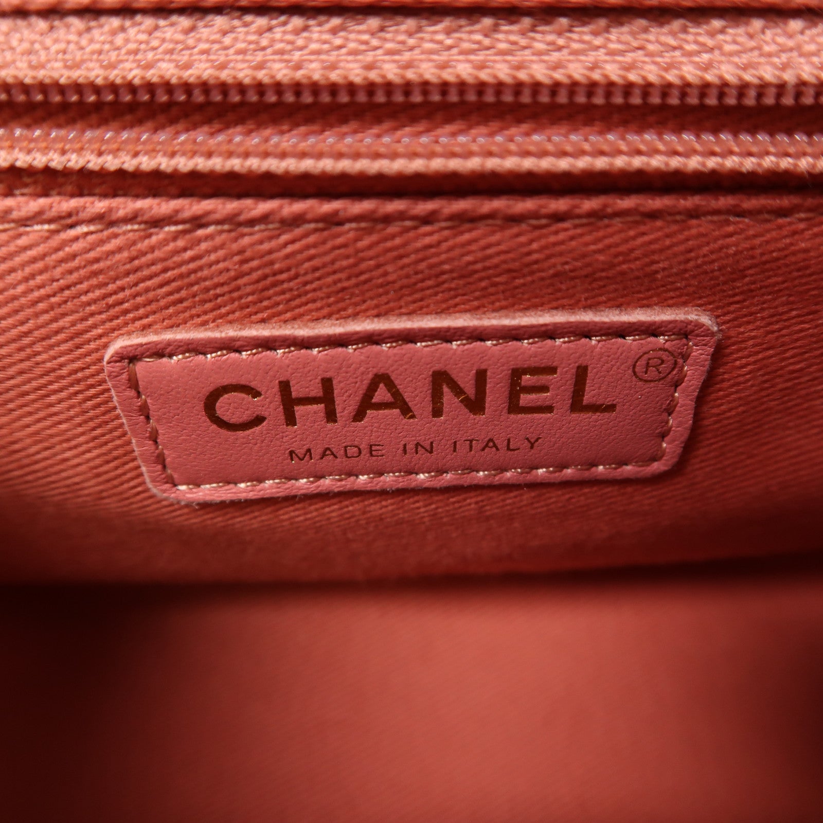 CHANEL 牛皮皮革Affinity Bag金扣手挽肩背兩用袋