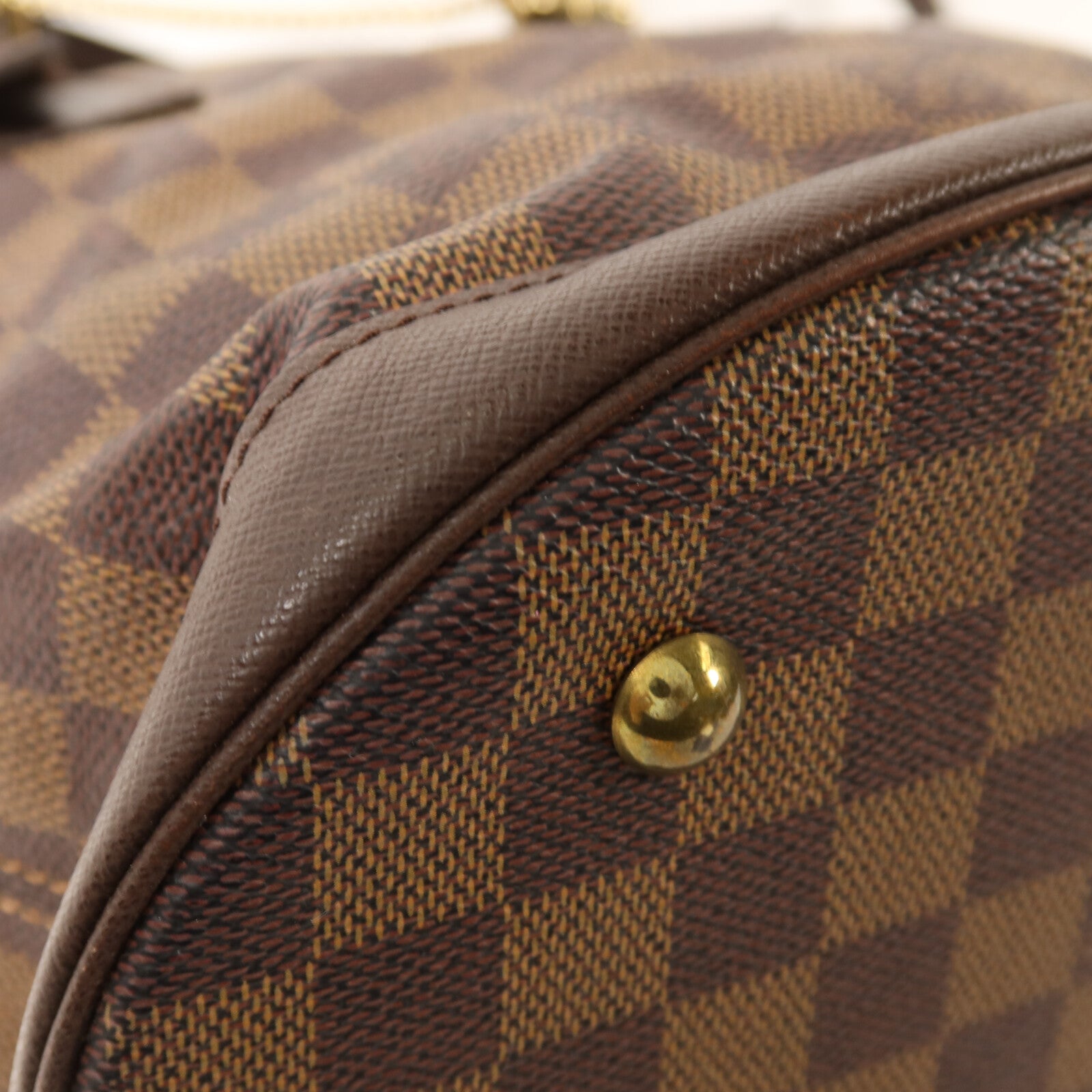 LOUIS VUITTON Damier Marais金扣肩背袋