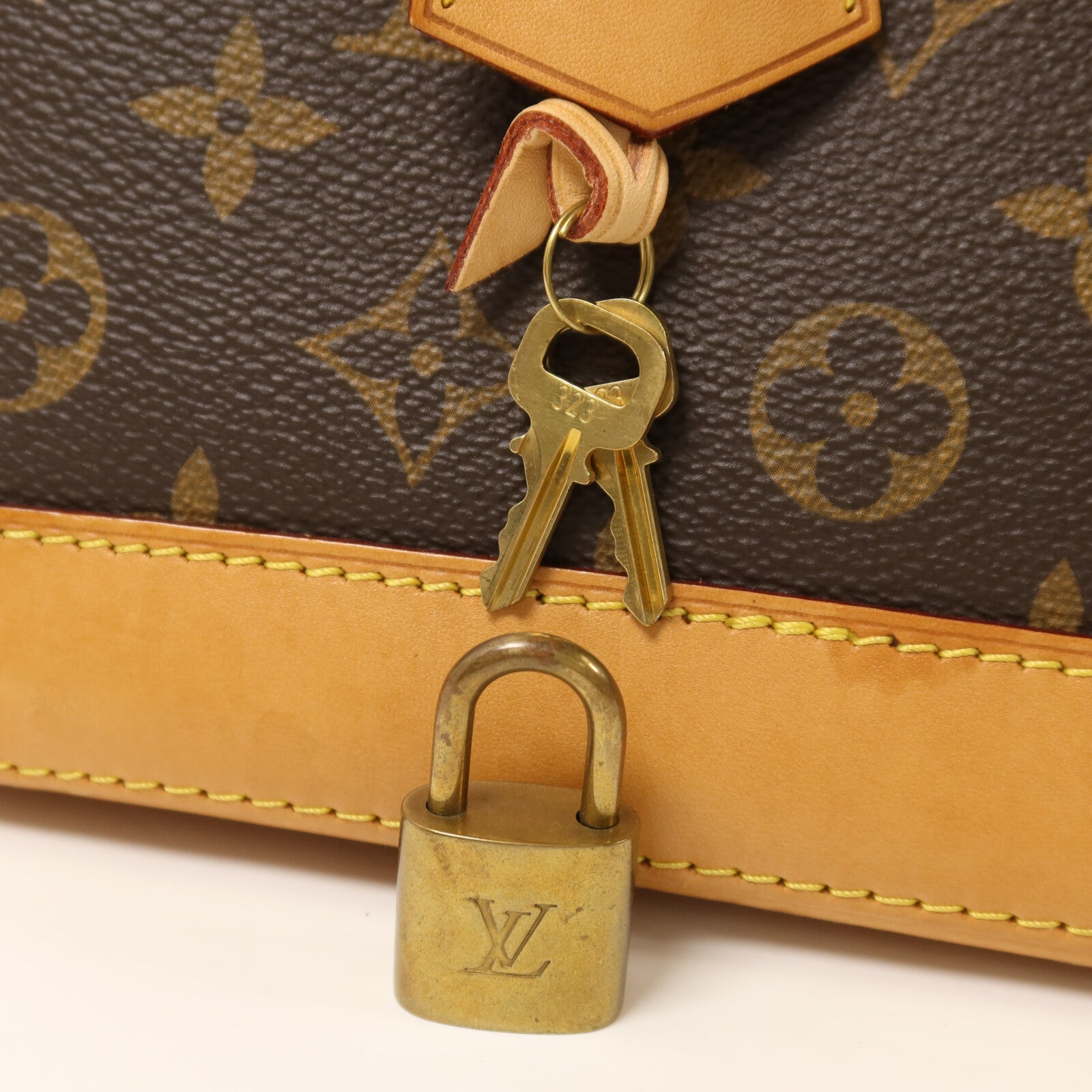 LOUIS VUITTON Monogram Alma金扣手挽袋