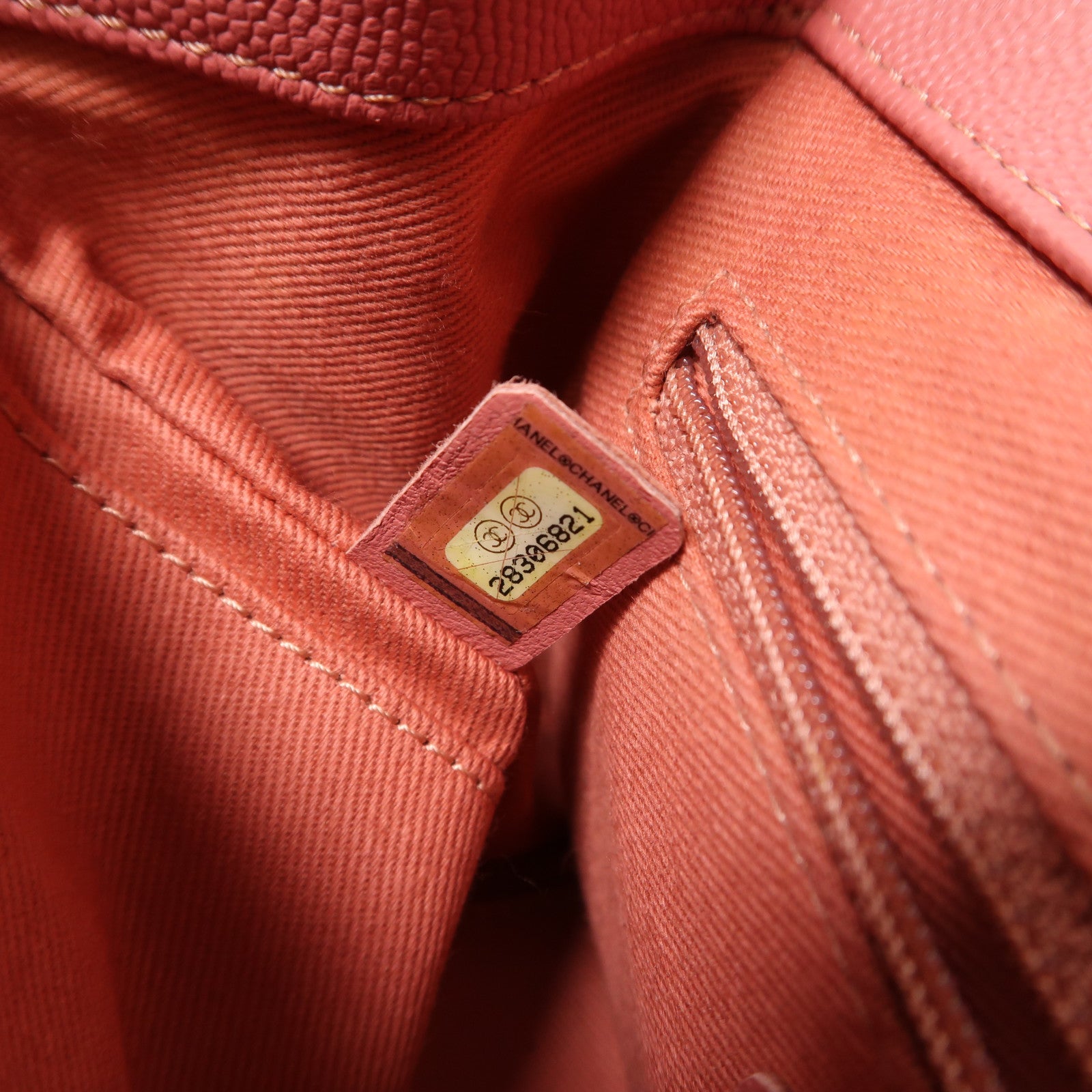 CHANEL 牛皮皮革Affinity Bag金扣手挽肩背兩用袋