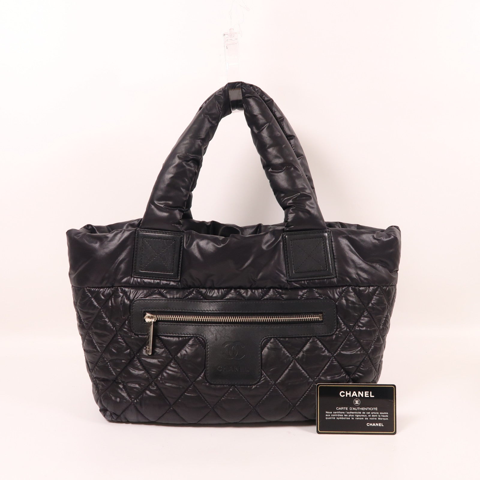 CHANEL 尼龍Coco Cocoon銀扣手挽袋