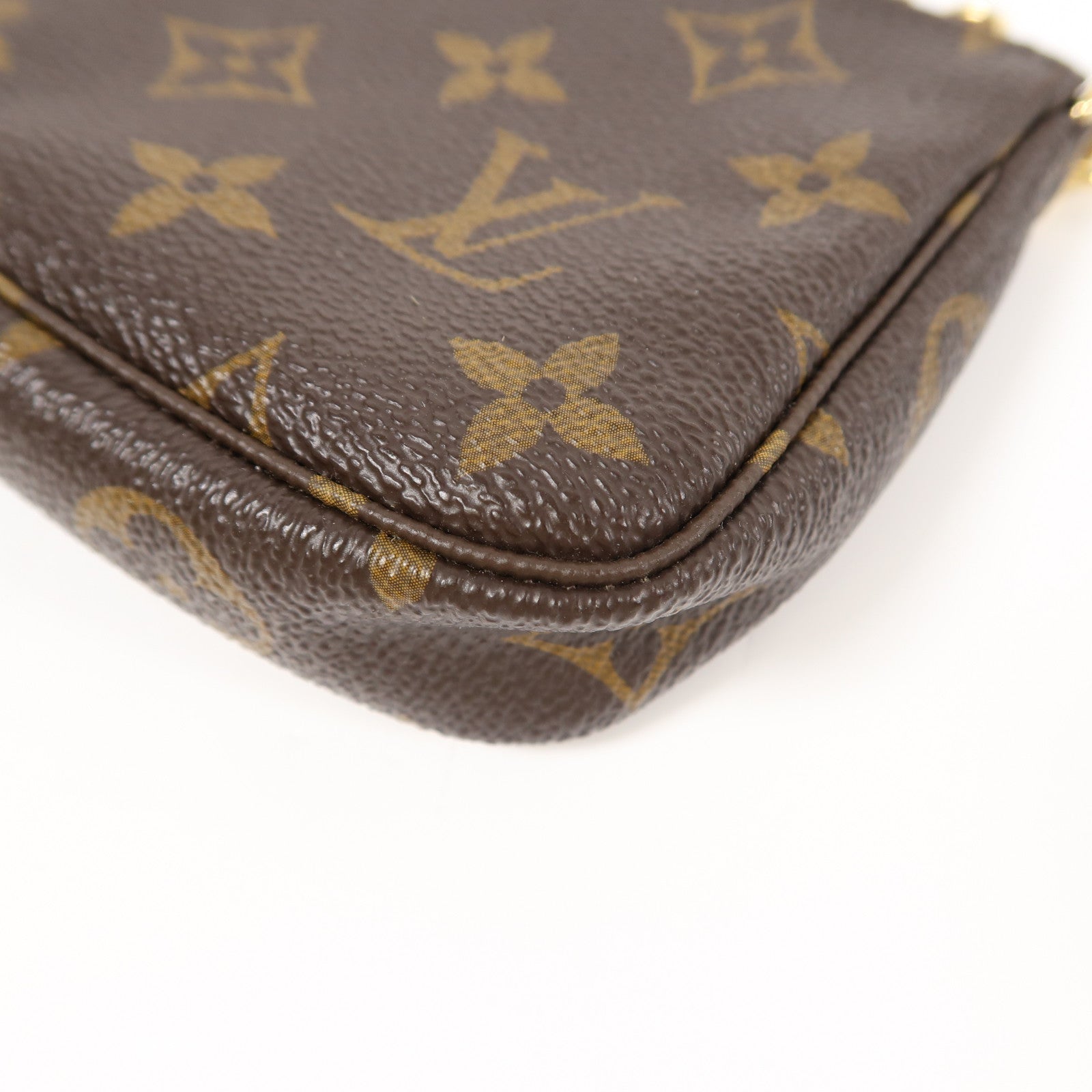 LOUIS VUITTON Monogram Mini Pochette Accessoires金扣手挽袋啡色