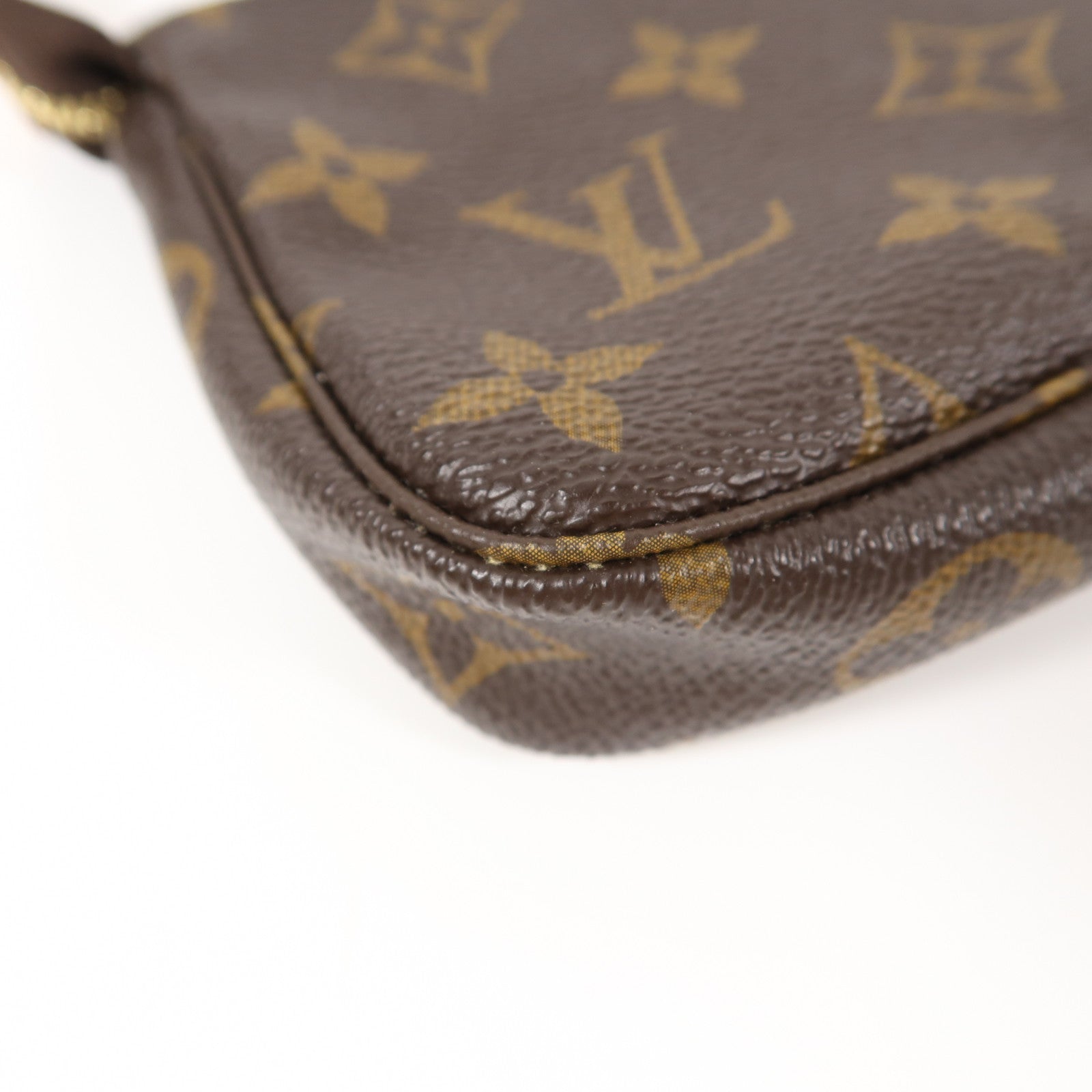 LOUIS VUITTON Monogram Mini Pochette Accessoires金扣手挽袋啡色