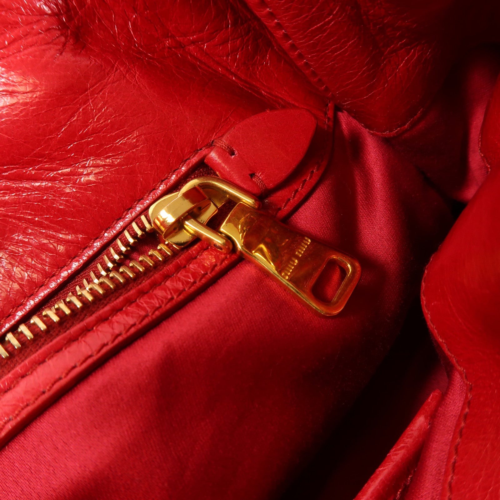 Miu Miu 牛皮皮革2 Way Shoulder金扣手挽肩背兩用袋