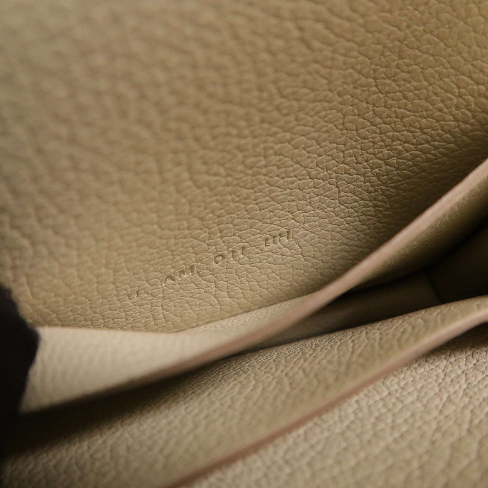 HERMES Evercolor皮革Roulis Slim手拿包Beton