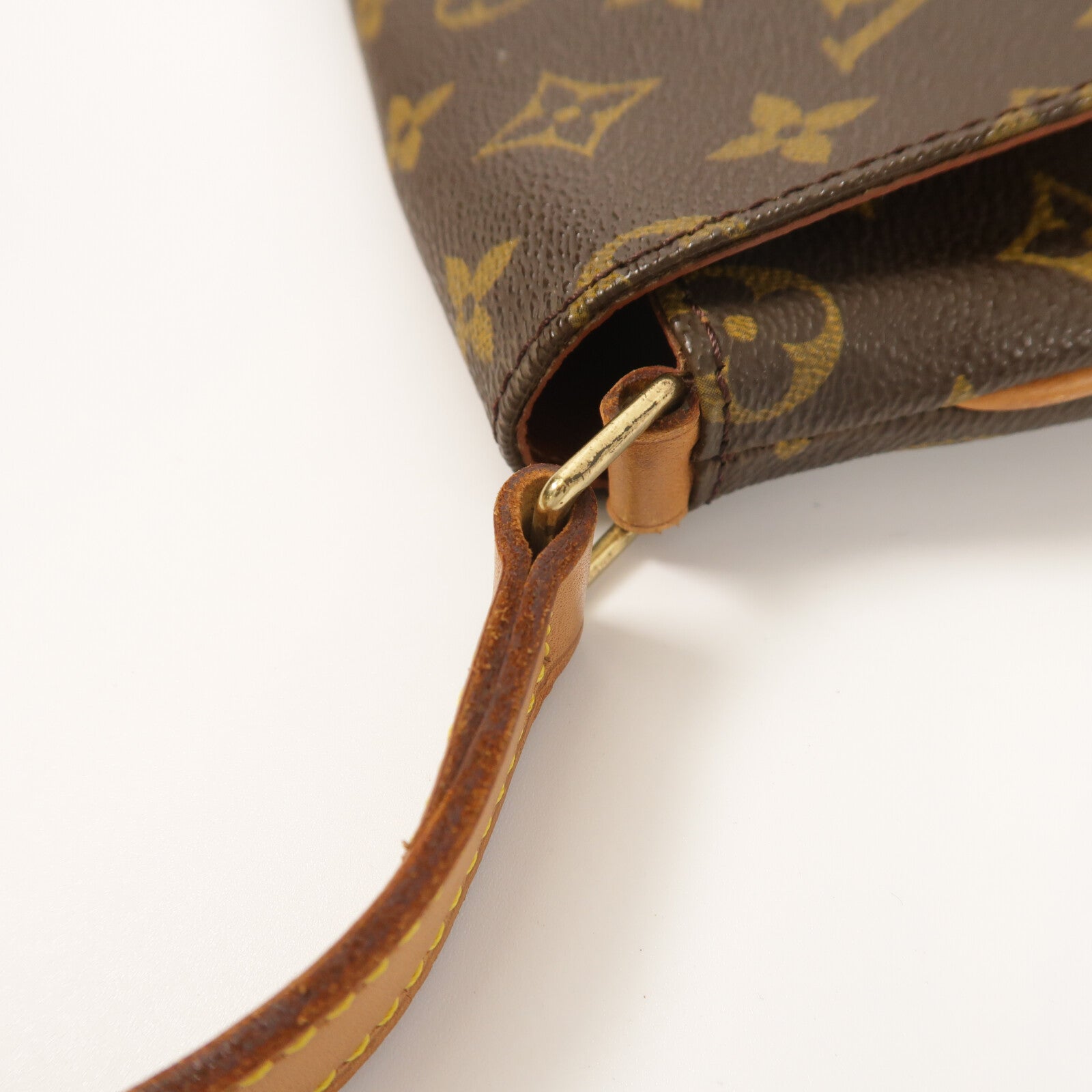 LOUIS VUITTON Monogram Musette Tango金扣肩背袋