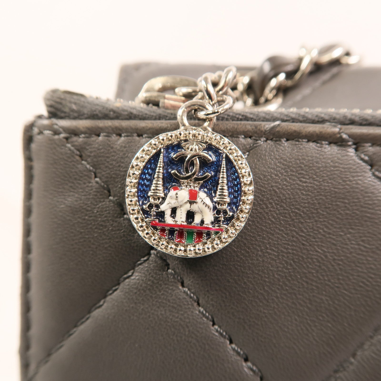 CHANEL 【激減優惠】羊皮皮革Chain Shoulder銀扣鏈帶肩背袋