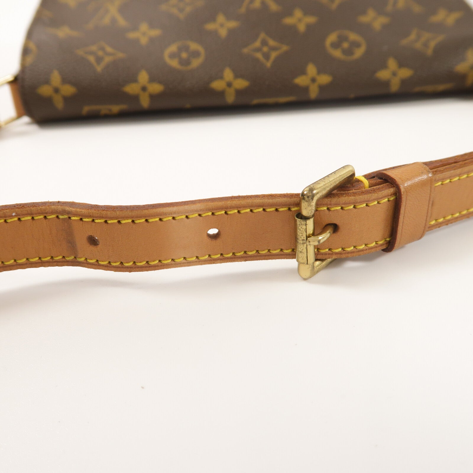LOUIS VUITTON Monogram Musette Tango金扣肩背袋