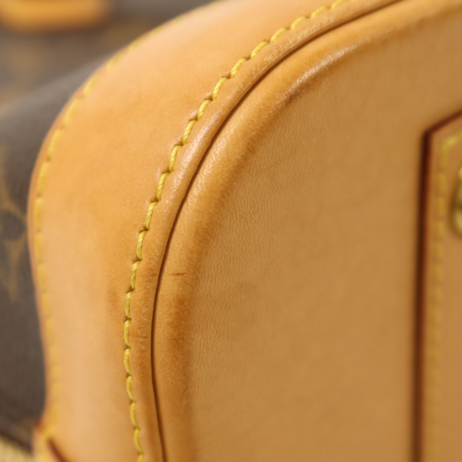 LOUIS VUITTON Monogram Alma金扣手挽袋