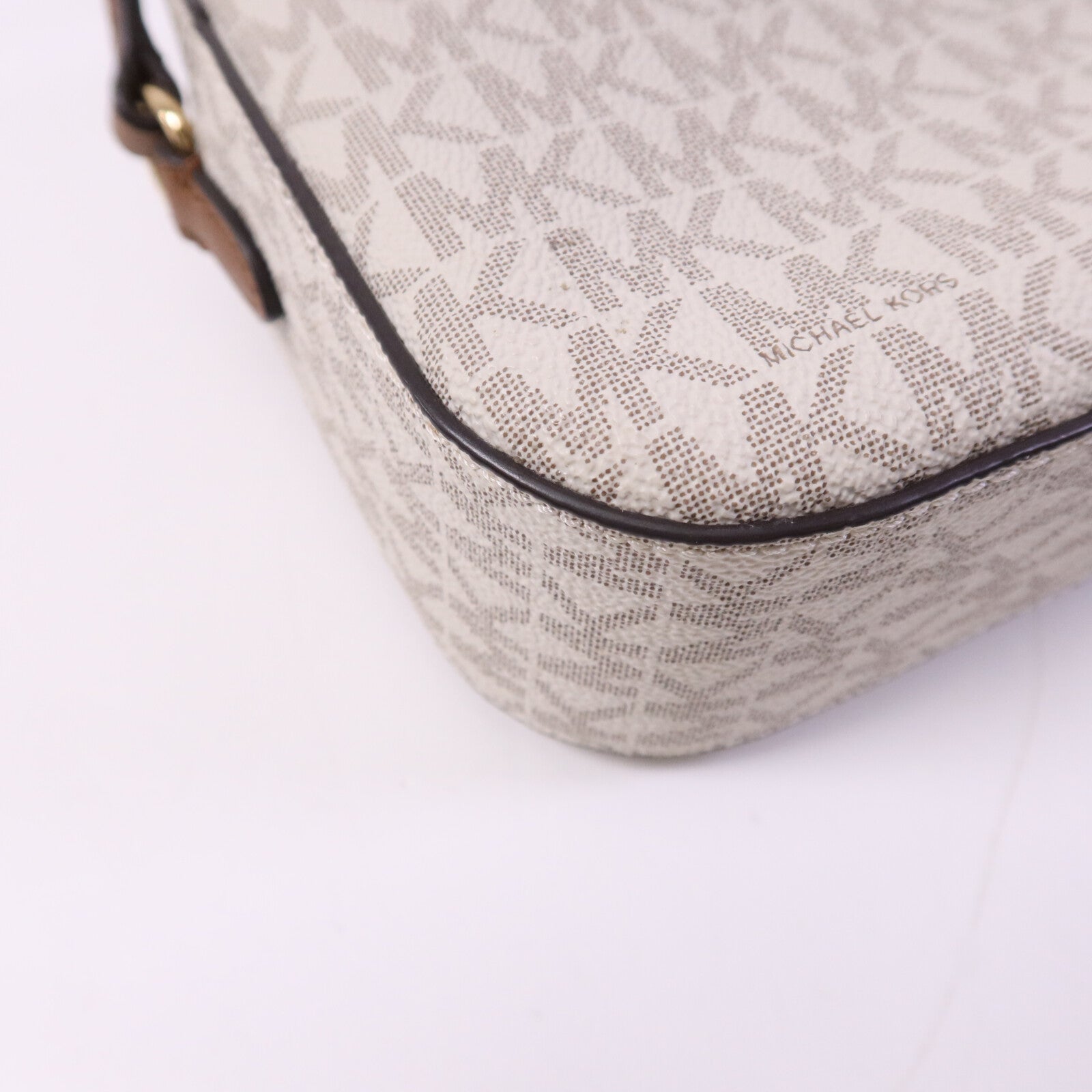 Michael Kors 牛皮皮革Jet Set Shoulder Bag金扣肩背袋