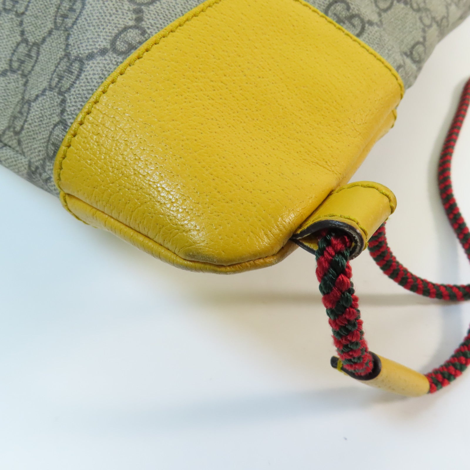 GUCCI 塗層帆布Backpack金扣背包