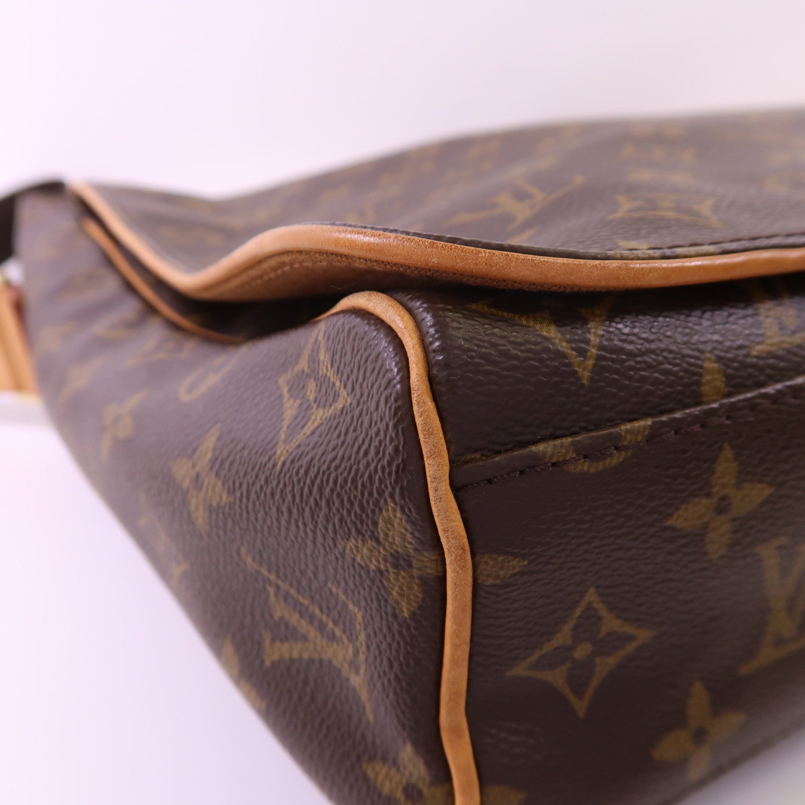LOUIS VUITTON Monogram Abbesses金扣肩背袋棕色