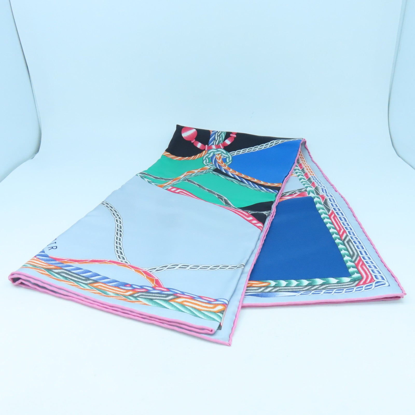 HERMES 【激減優惠】絲質Scarf圍巾綠色/灰色/黑色