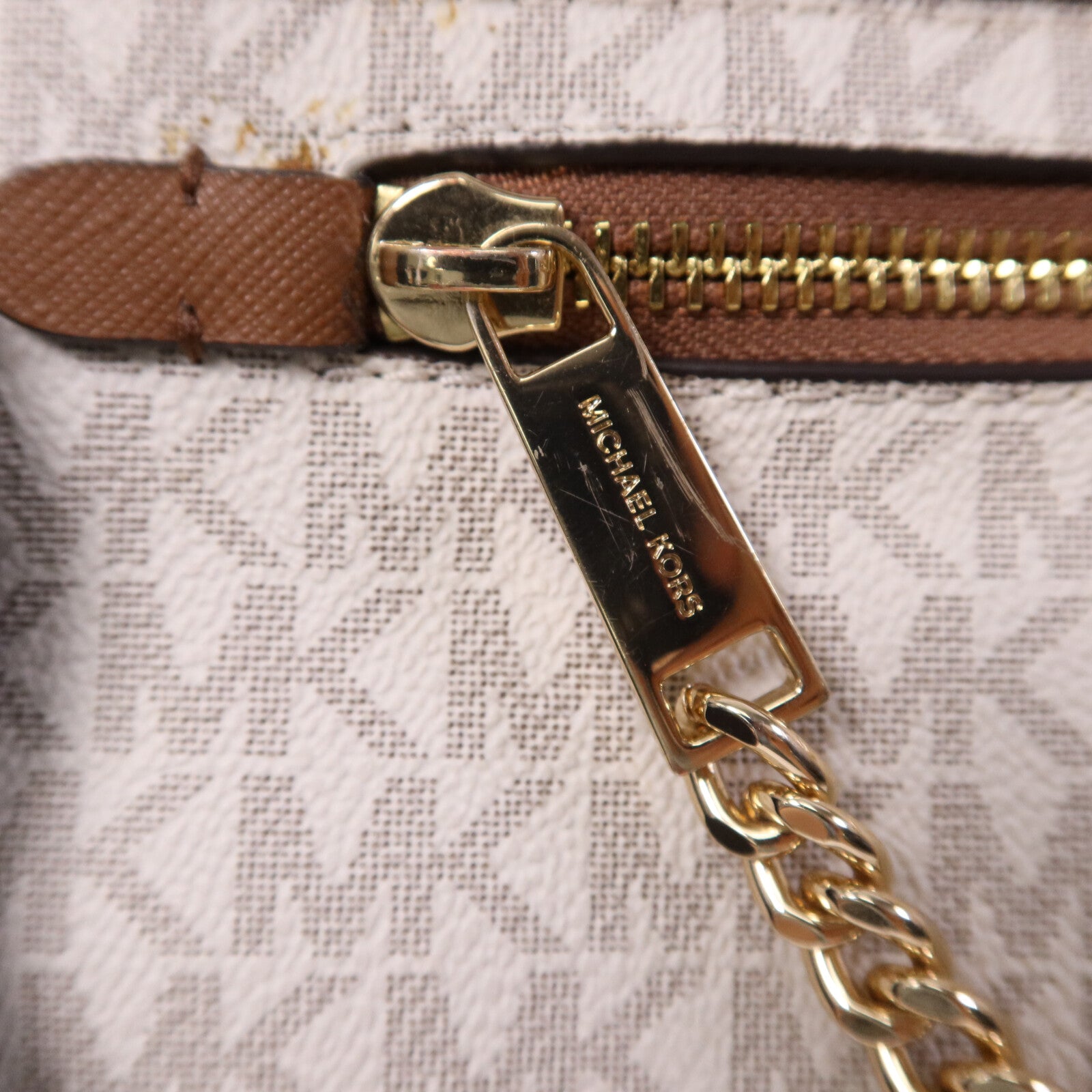 Michael Kors 牛皮皮革Jet Set Shoulder Bag金扣肩背袋