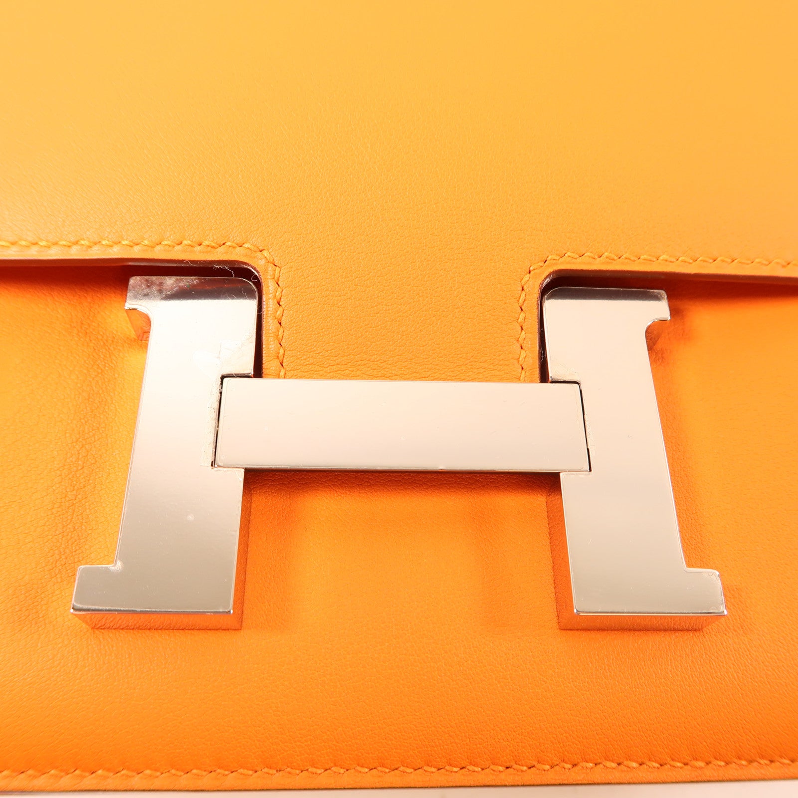 HERMES 【激減優惠】Swift皮革Constance 24銀扣肩背袋橙色
