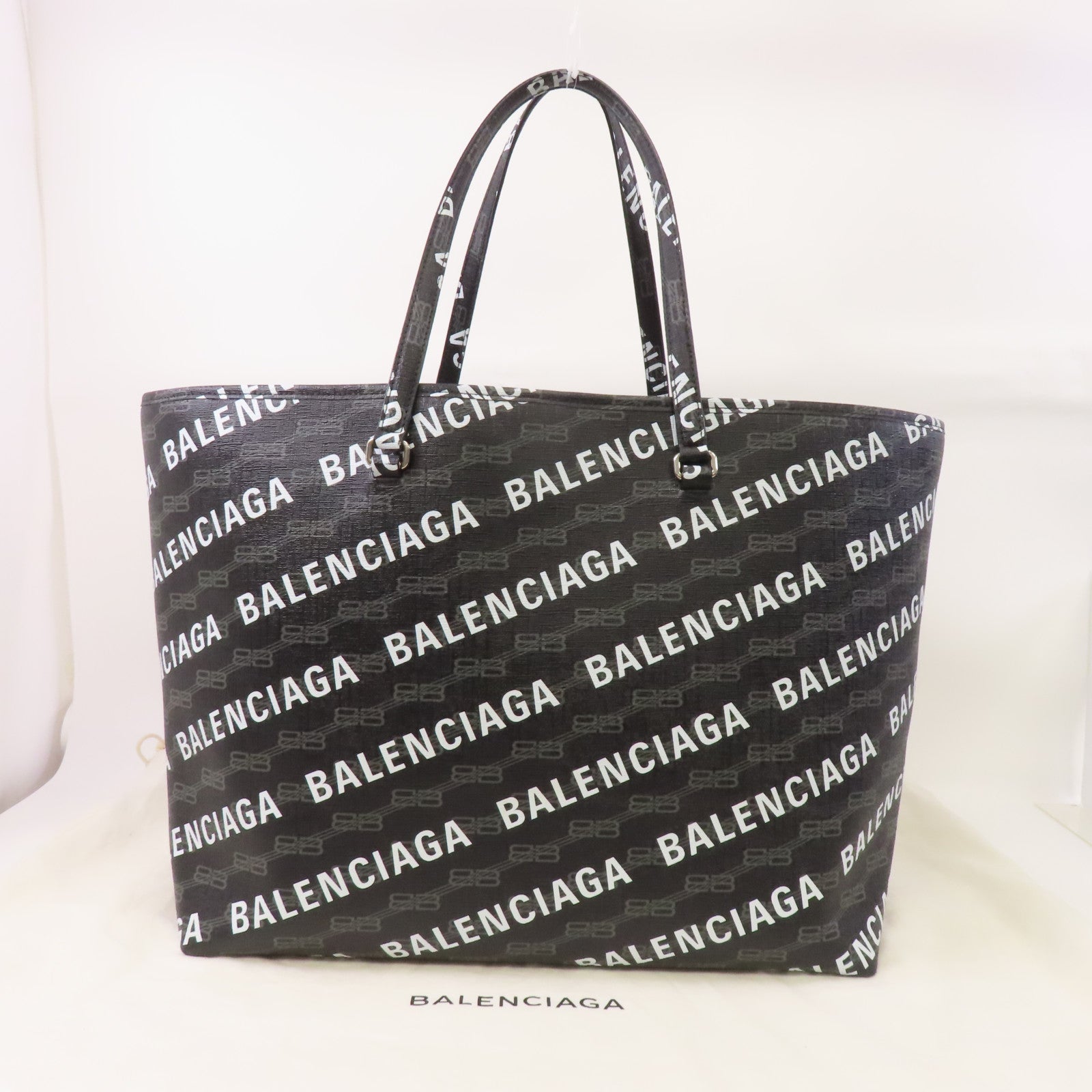BALENCIAGA 塗層帆布Balenciaga Signature銀扣手挽袋黑色/白色