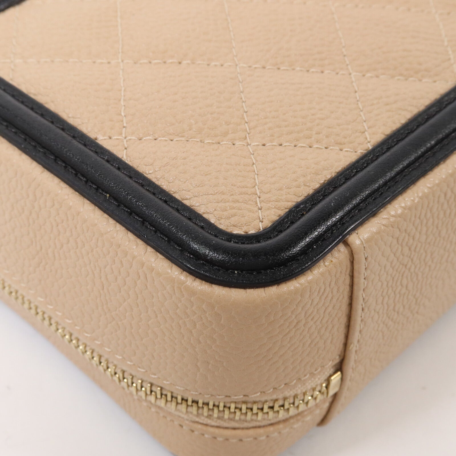 CHANEL 牛皮皮革Mini Vanity Case鏈帶肩背袋