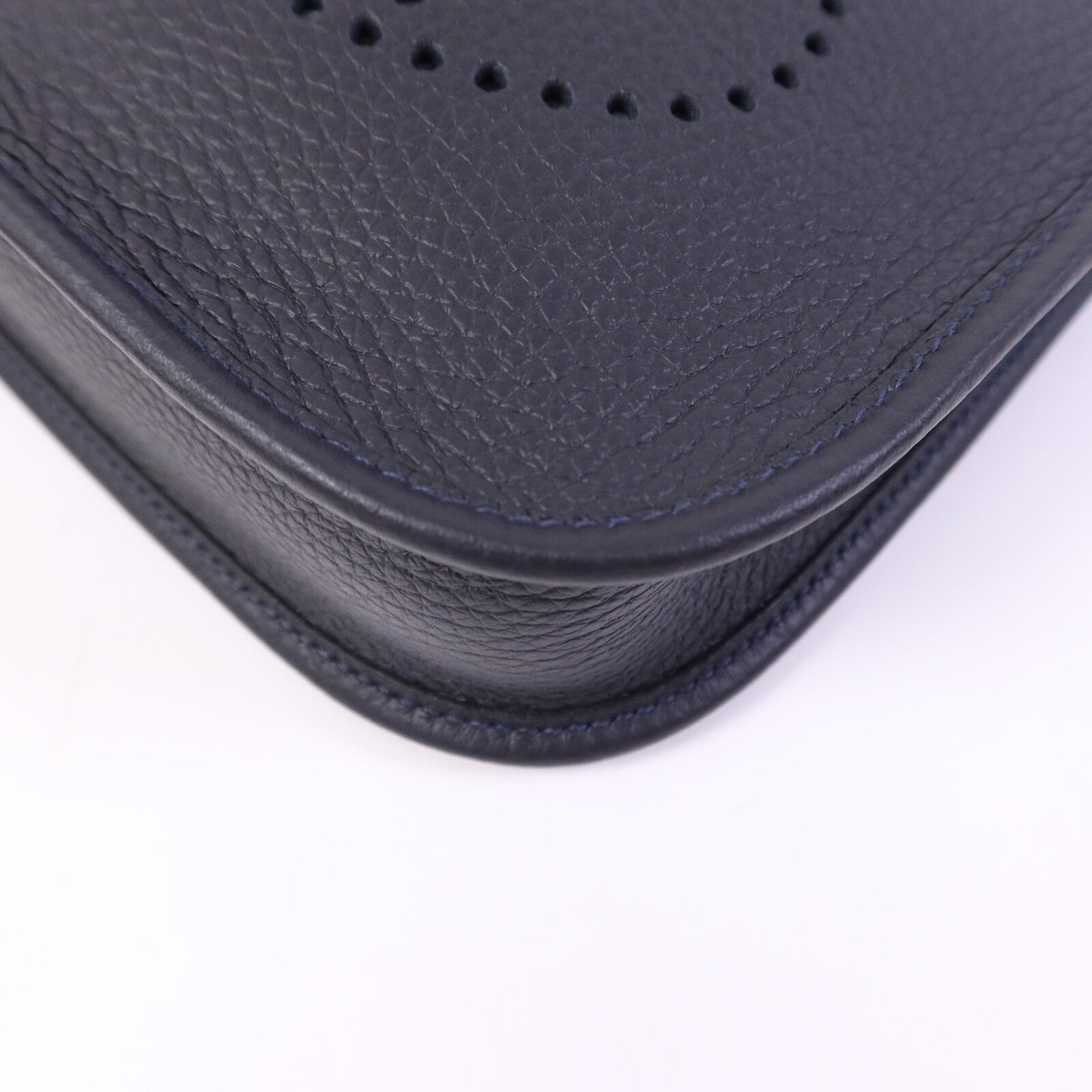 HERMES Clemence皮革Evelyne TPM金扣肩背袋Caban
