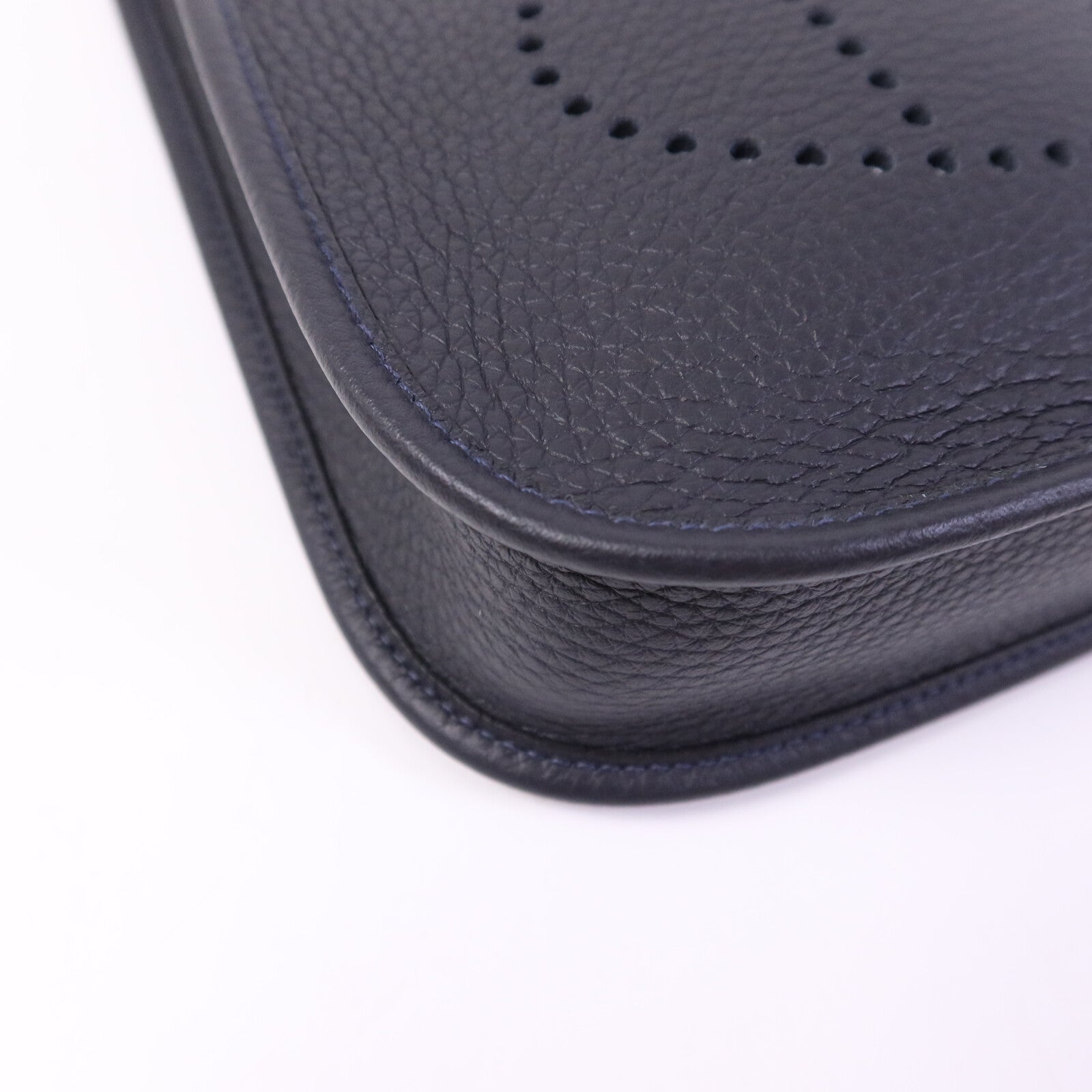 HERMES Clemence皮革Evelyne TPM金扣肩背袋Caban