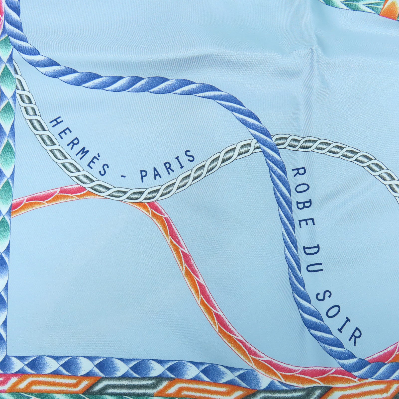 HERMES 【激減優惠】絲質Scarf圍巾綠色/灰色/黑色