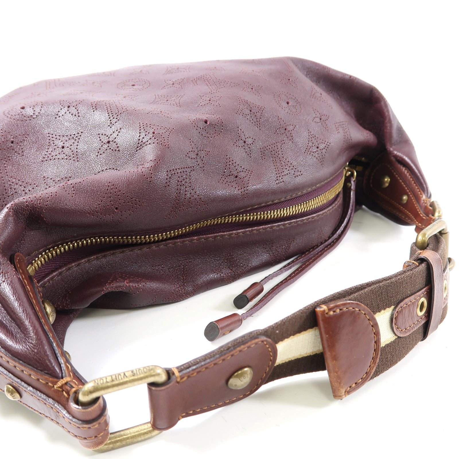 LOUIS VUITTON Monogram Mahina Onatah GM金扣肩背袋
