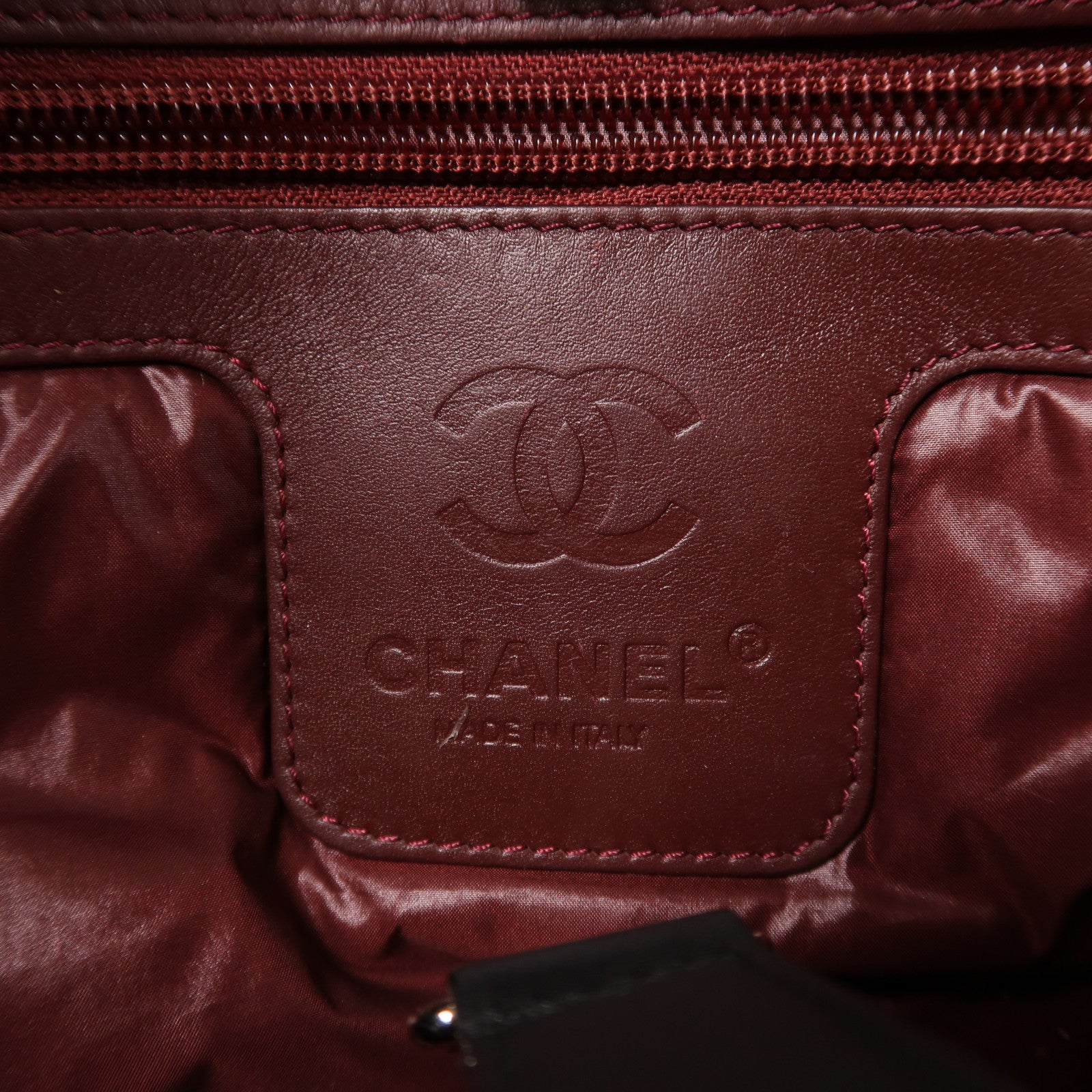 CHANEL 尼龍Coco Cocoon銀扣手挽袋