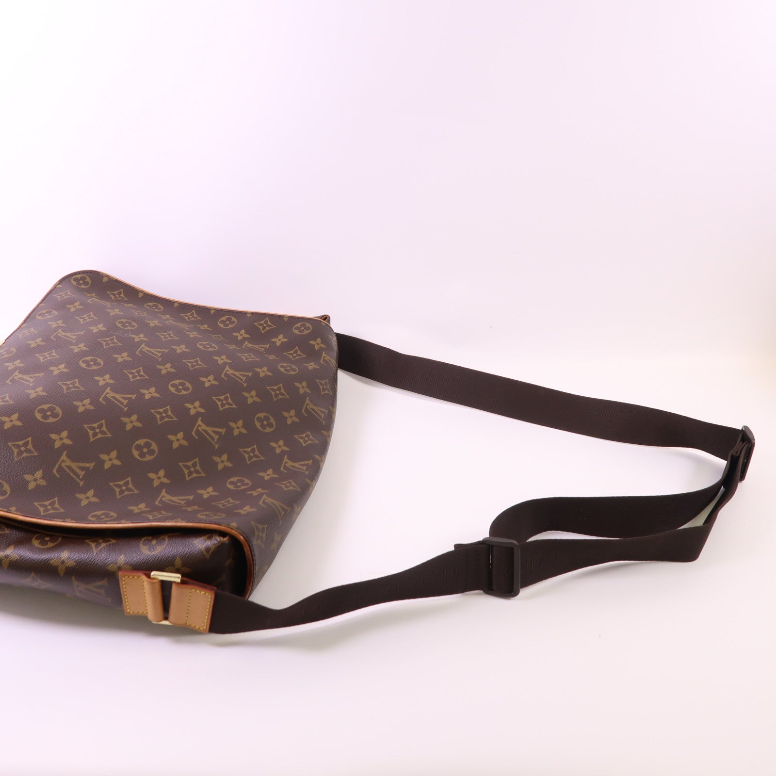 LOUIS VUITTON Monogram Abbesses金扣肩背袋棕色