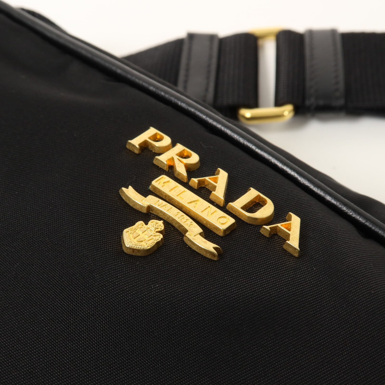 PRADA 尼龍Tessuto肩背袋