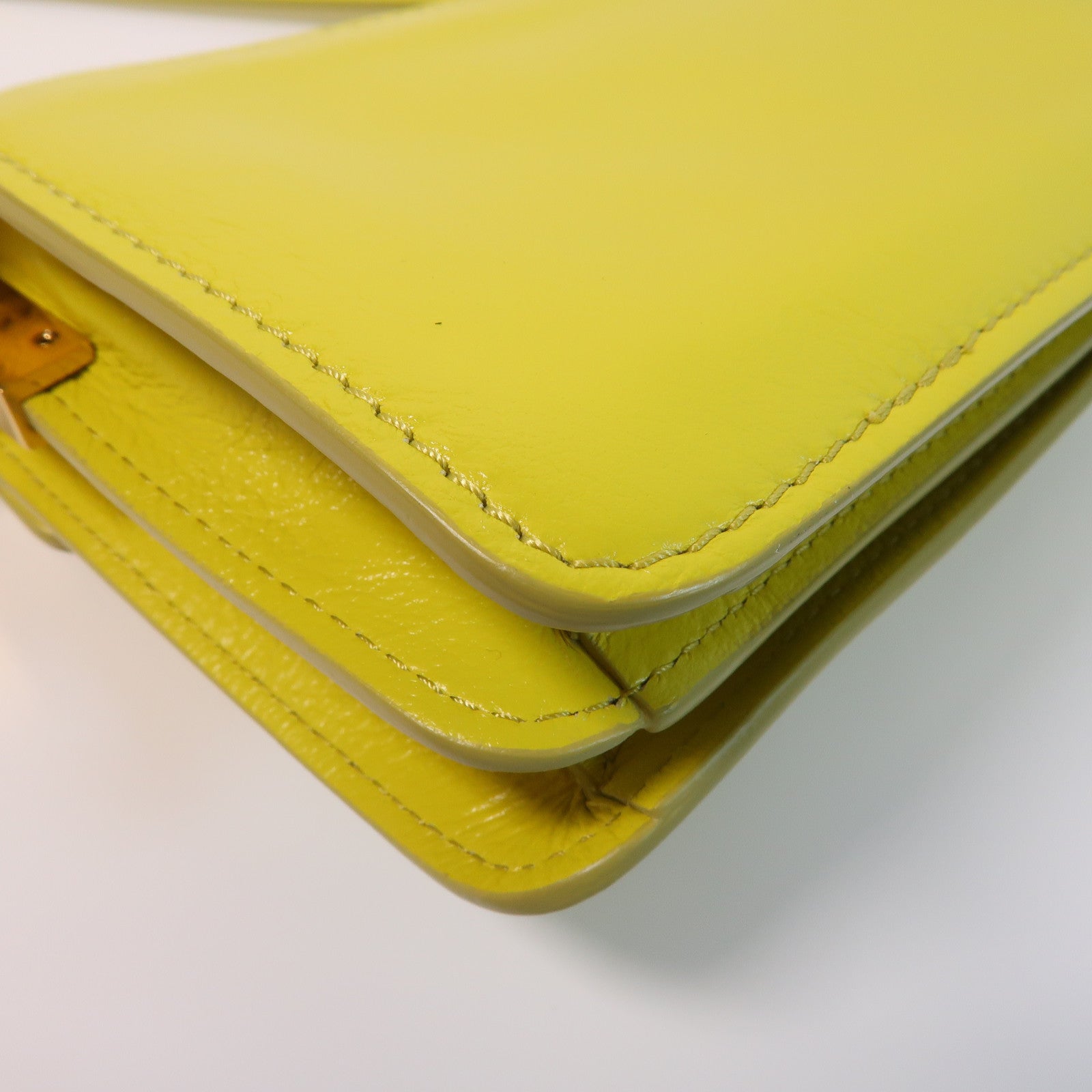 MARNI 牛皮皮革Shoulder Bag金扣肩背袋