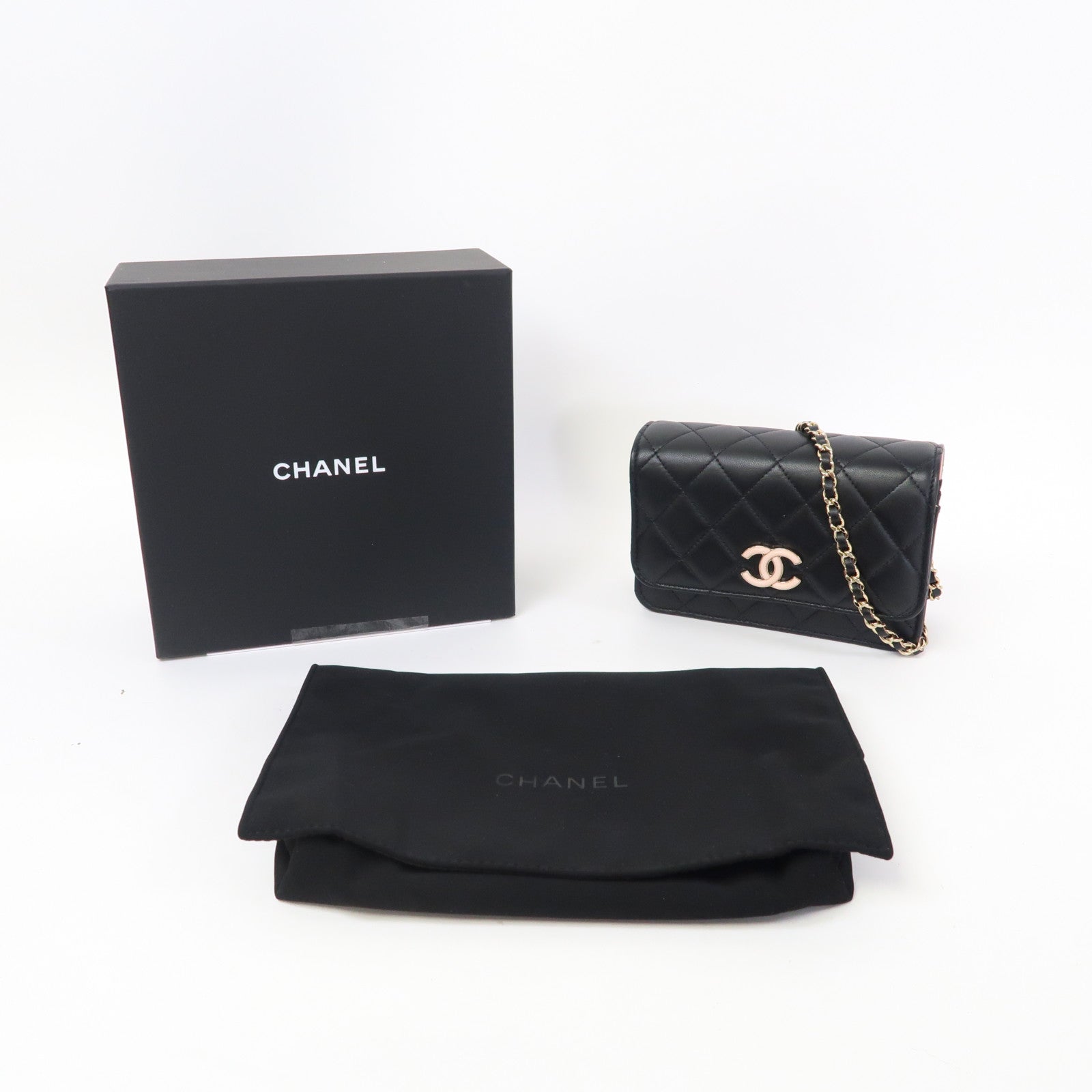 CHANEL 菱格羊皮皮革Mini Wallet On Chain金扣鏈帶肩背袋黑色/粉紅色
