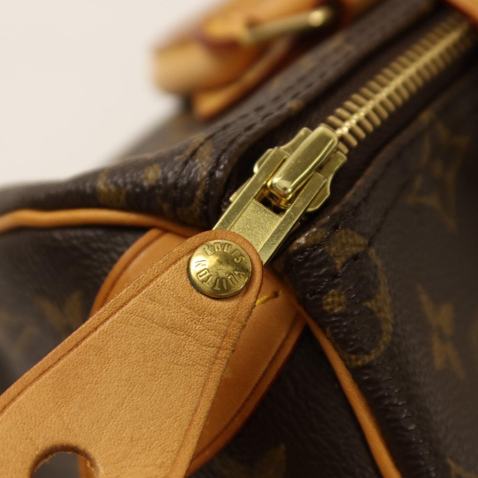 LOUIS VUITTON Monogram Speedy 25金扣手挽袋
