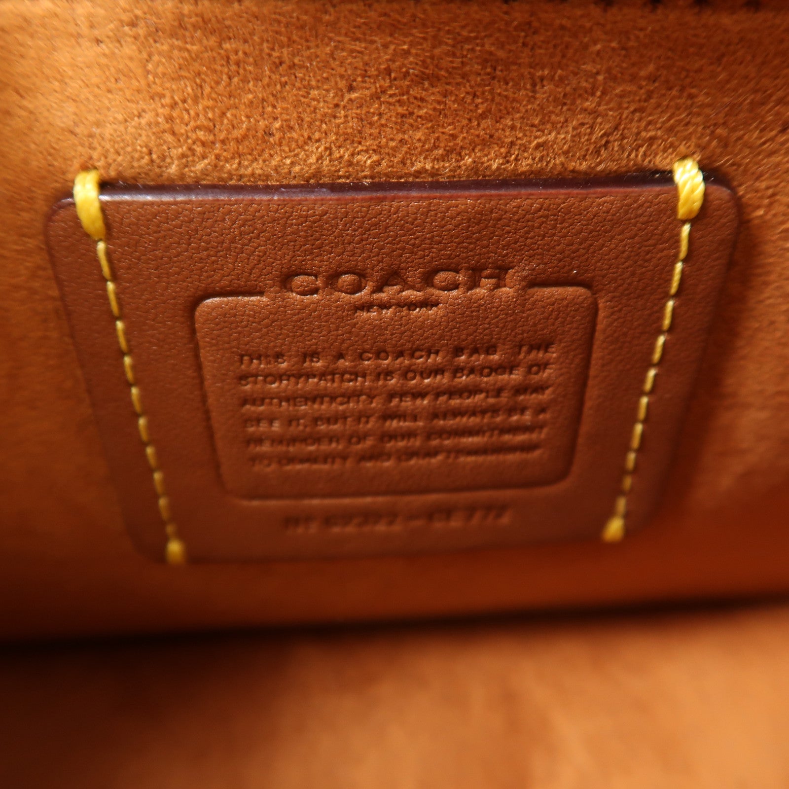 COACH 牛皮皮革Shoulder Bag金扣鏈帶肩背袋黑色