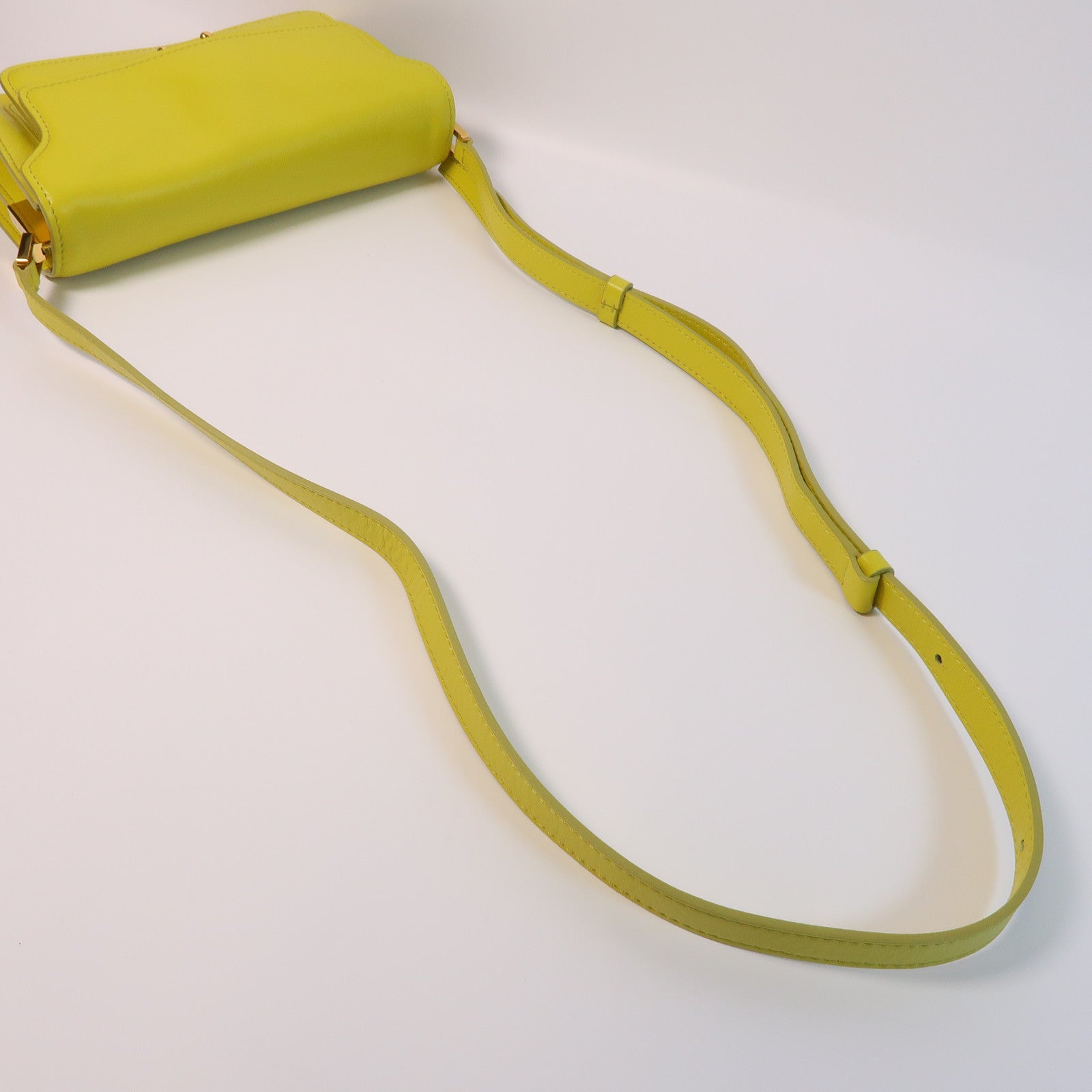 MARNI 牛皮皮革Shoulder Bag金扣肩背袋