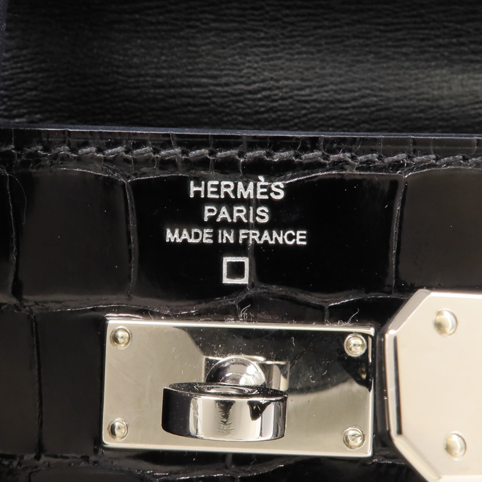 HERMES Alligator皮革Kelly To Go銀扣肩背袋Noir