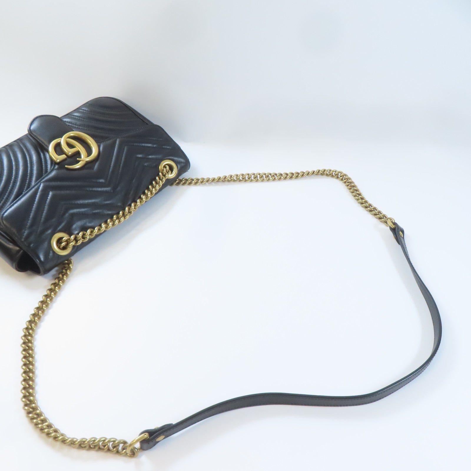 GUCCI 皮革GG Marmont金扣鏈帶肩背袋黑色