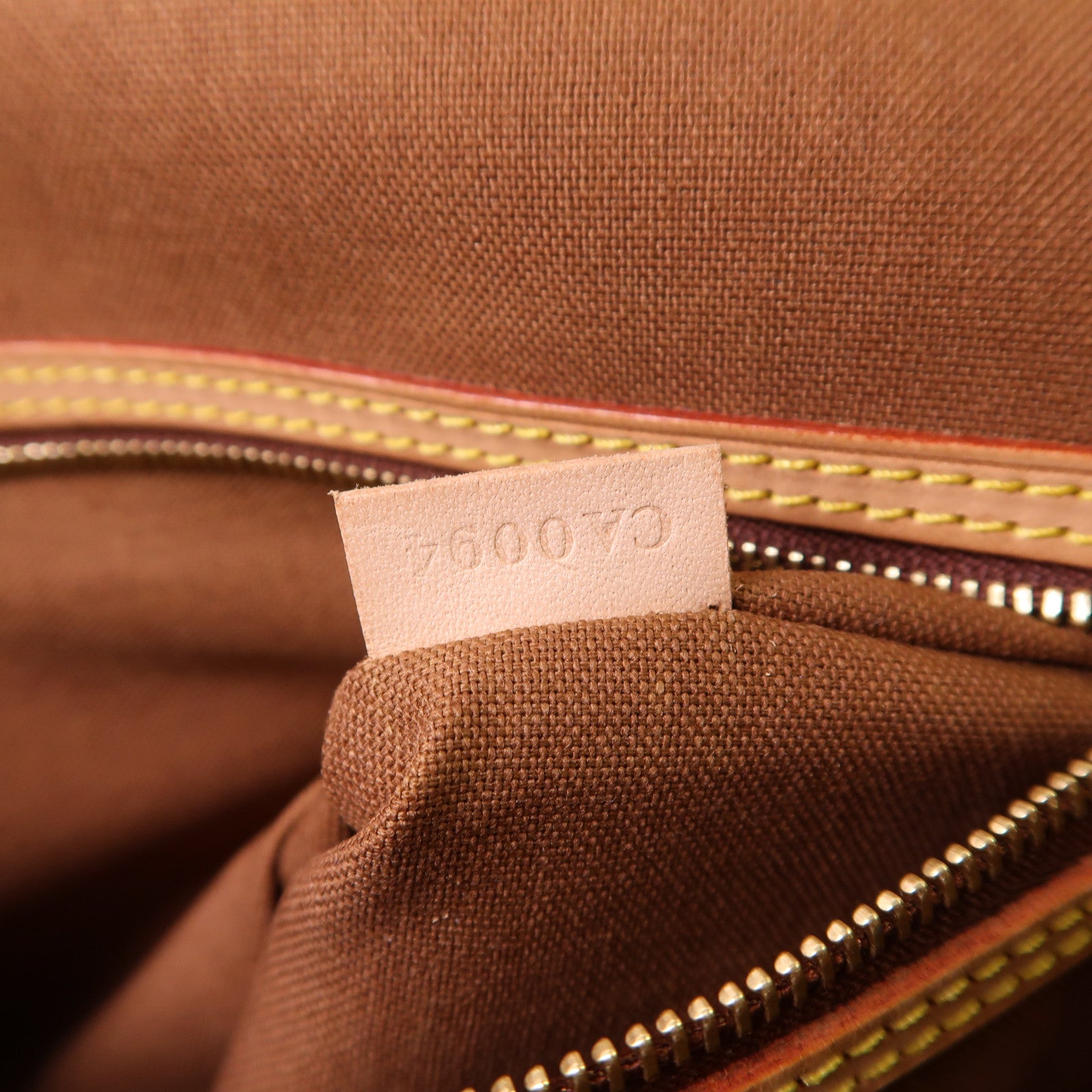 LOUIS VUITTON Monogram Abbesses金扣肩背袋棕色