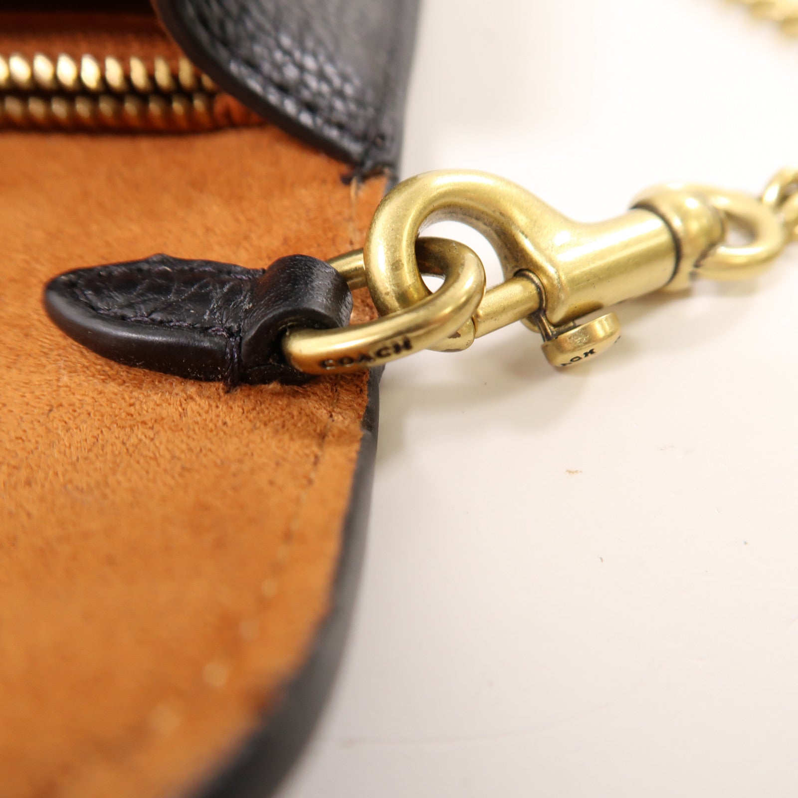 COACH 牛皮皮革Shoulder Bag金扣鏈帶肩背袋黑色
