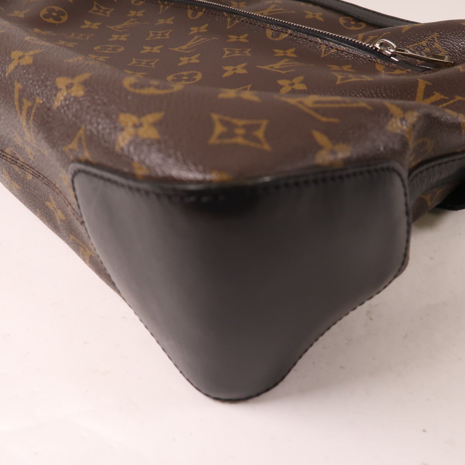LOUIS VUITTON Monogram Macassar Torres銀扣斜孭袋啡色