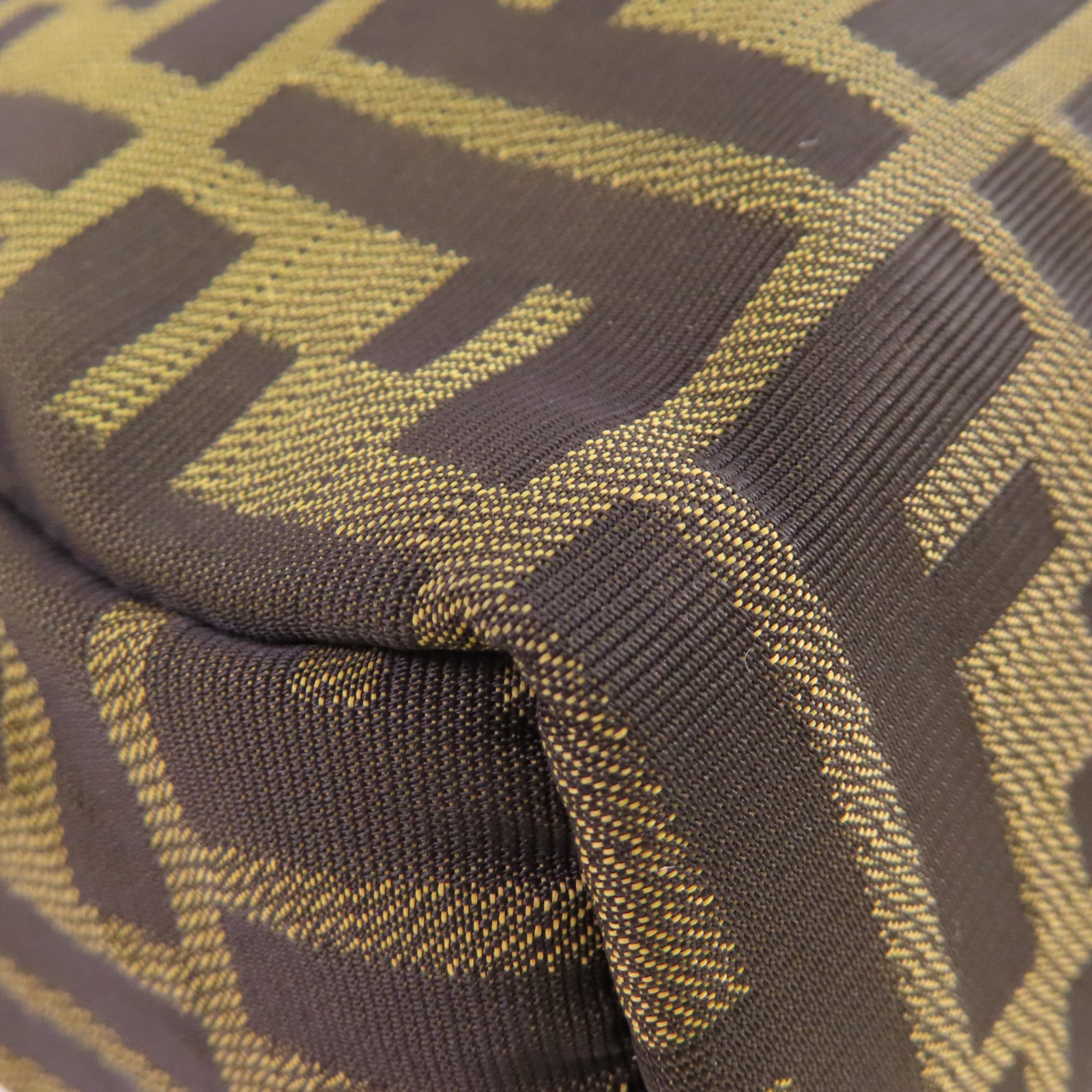 FENDI 帆布Zucchino Handbag手挽袋啡色