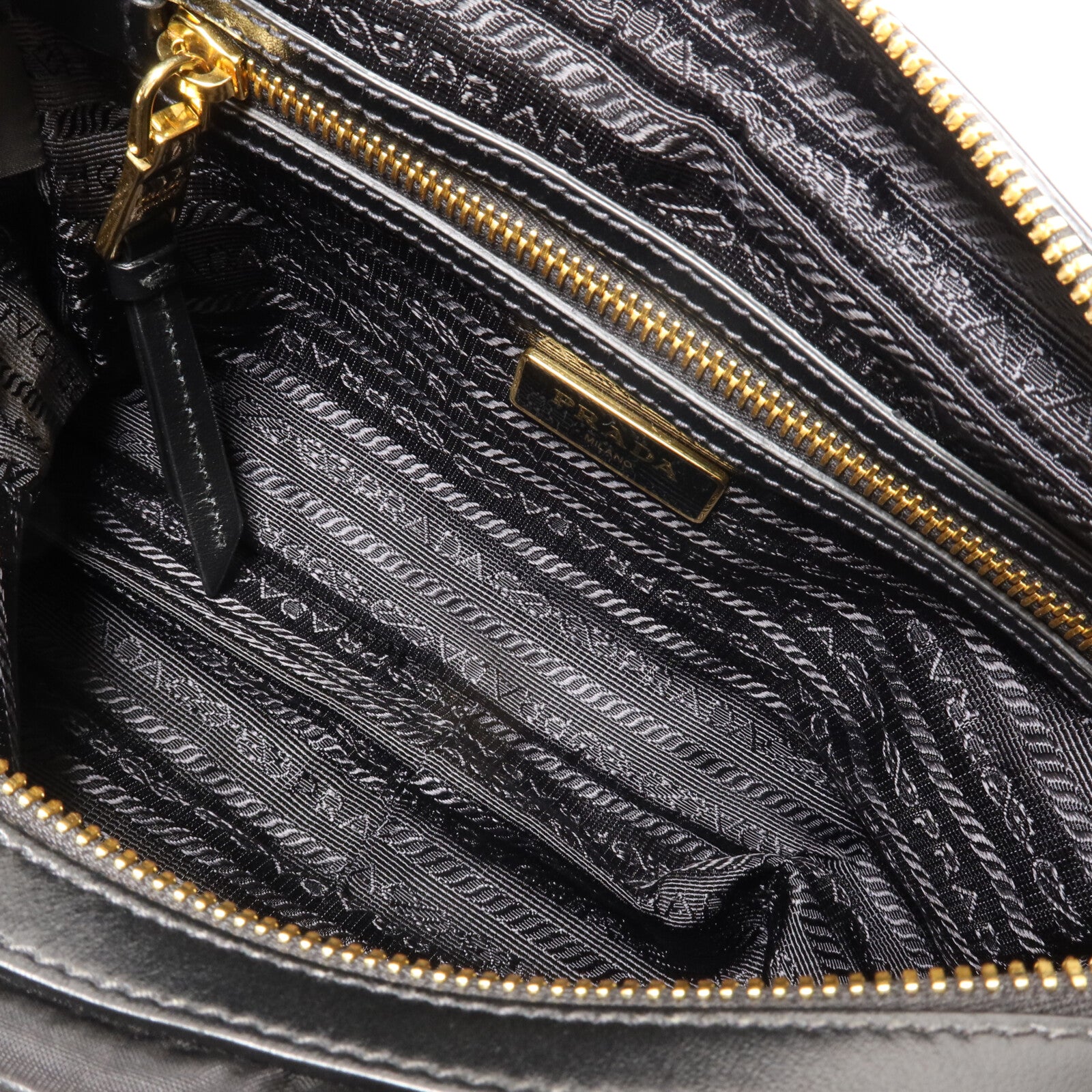 PRADA 尼龍Tessuto肩背袋