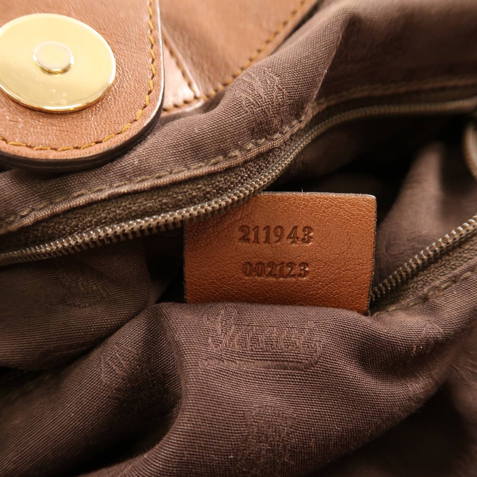GUCCI 牛皮皮革Shoulder Bag金扣肩背袋