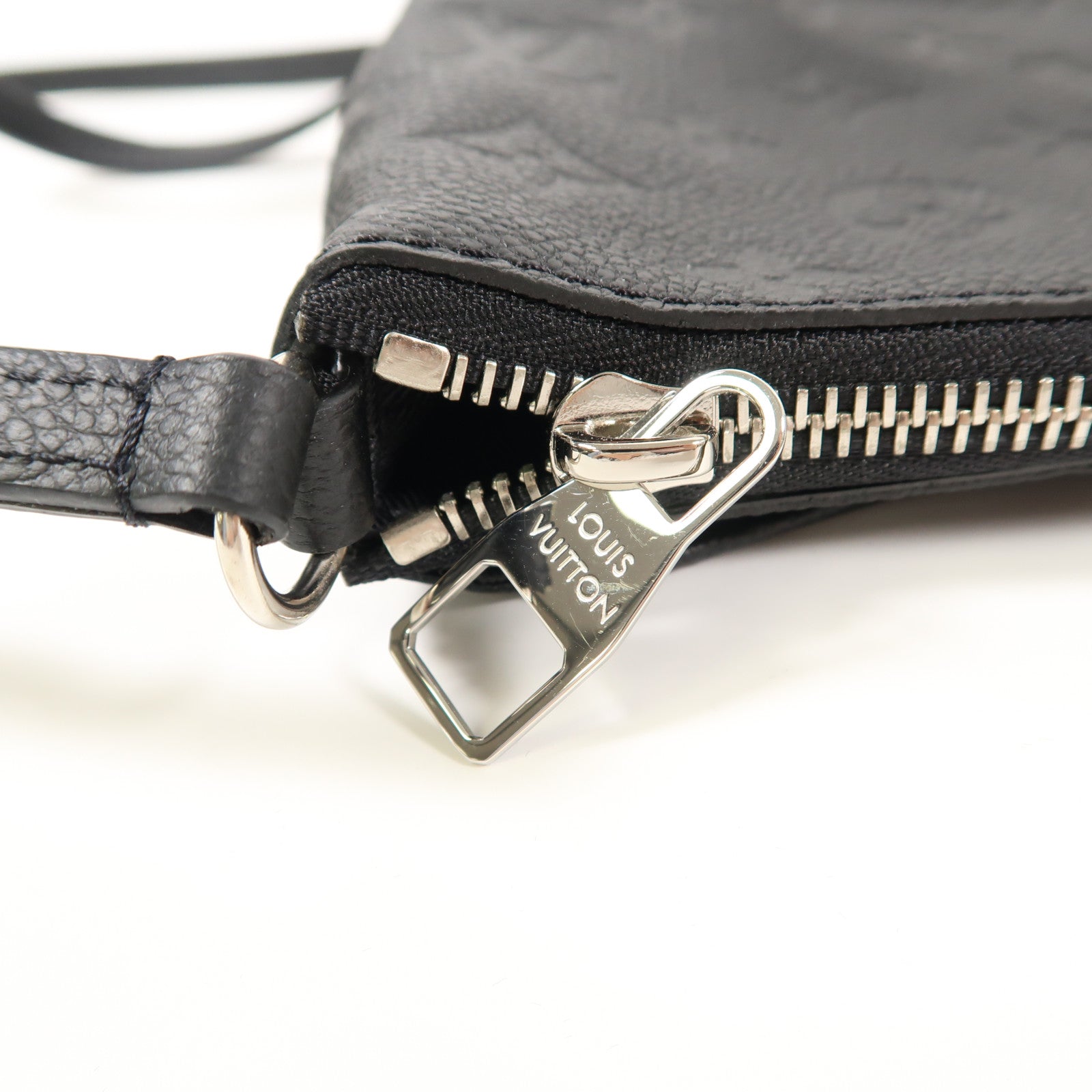 LOUIS VUITTON Monogram Empreinte Pochette Pallas BB銀扣肩背袋